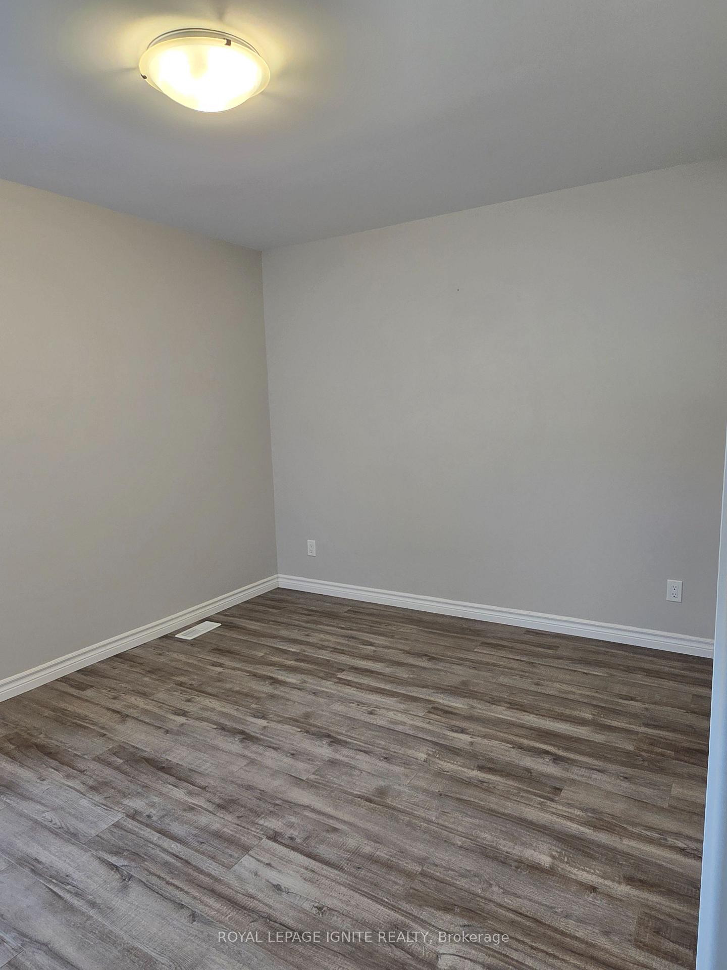 Photo 16 of 52 Cottonwood Drive, Belleville, Thurlow Ward — HOMEH