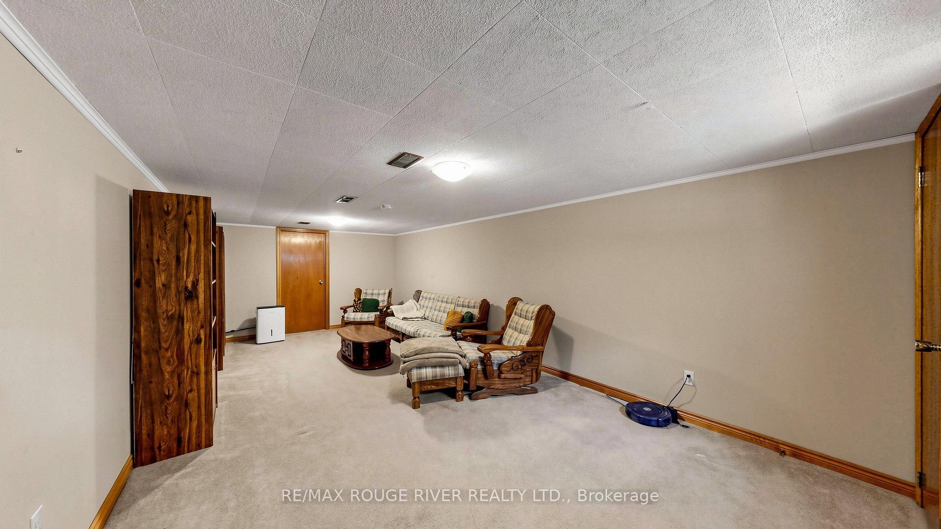 Photo 20 of 35 Southlawn Drive, Scarborough, L'Amoreaux — HOMEH