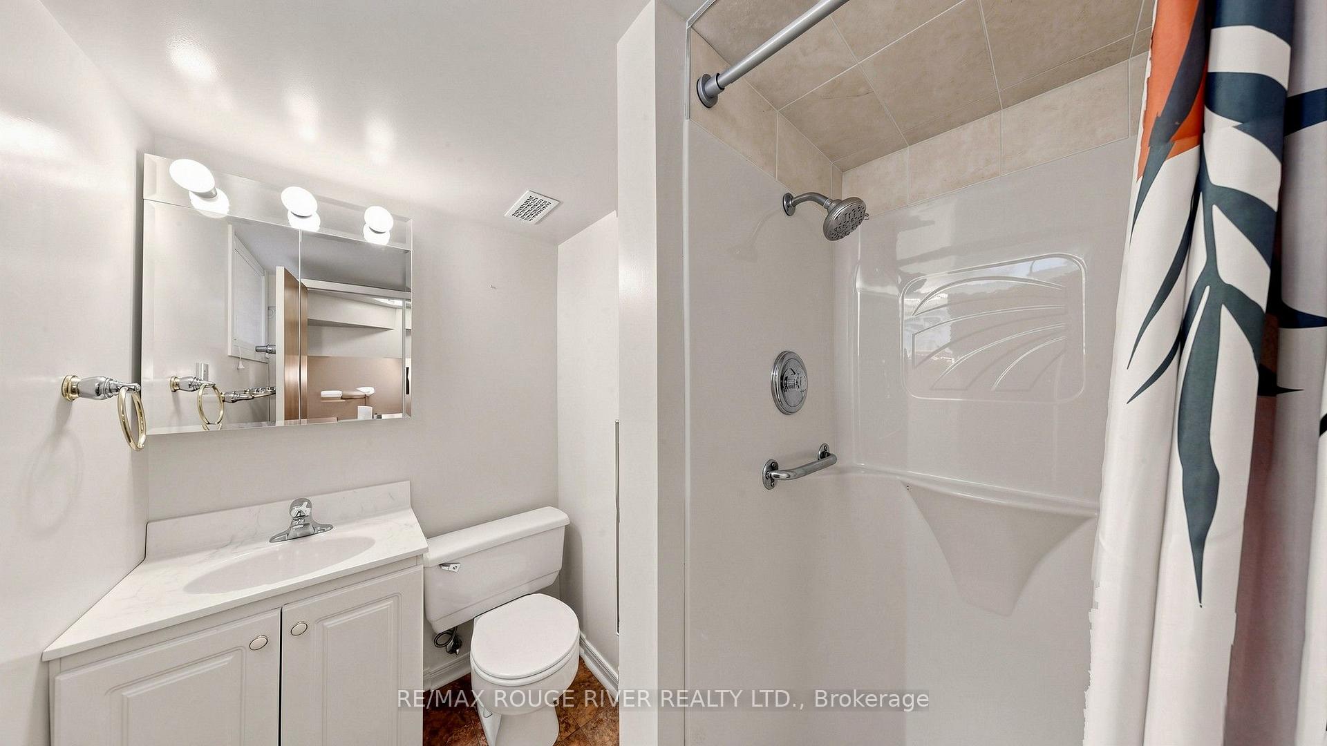 Photo 27 of 35 Southlawn Drive, Scarborough, L'Amoreaux — HOMEH