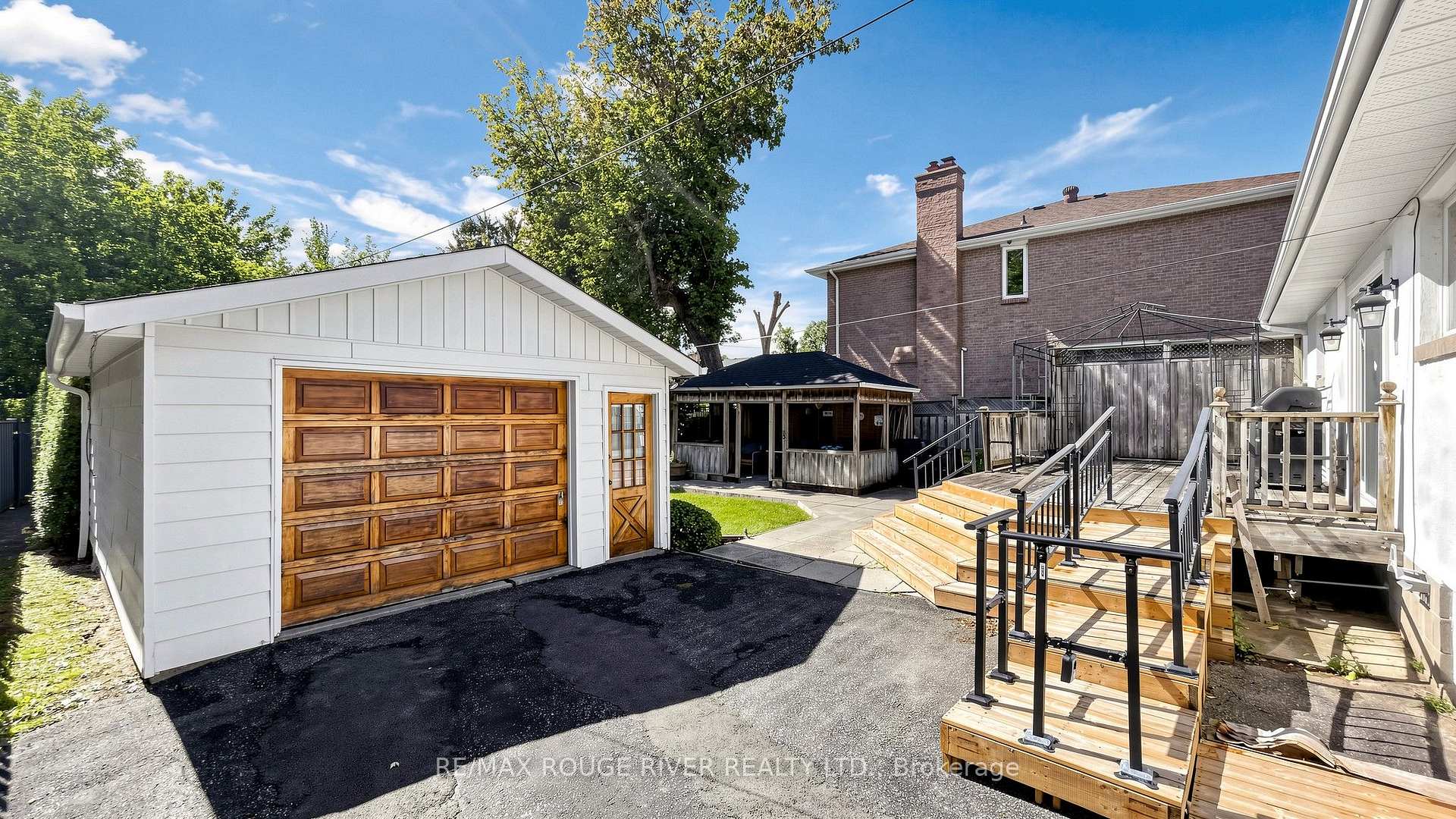 Photo 31 of 35 Southlawn Drive, Scarborough, L'Amoreaux — HOMEH