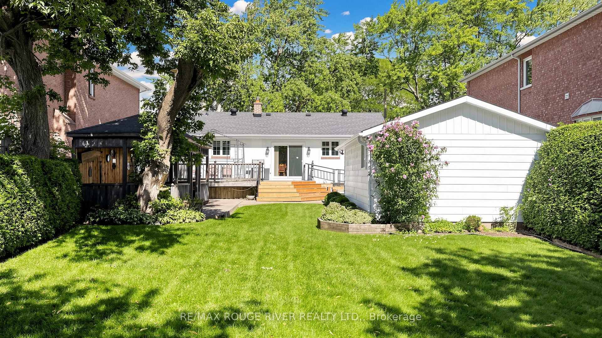 Photo 34 of 35 Southlawn Drive, Scarborough, L'Amoreaux — HOMEH
