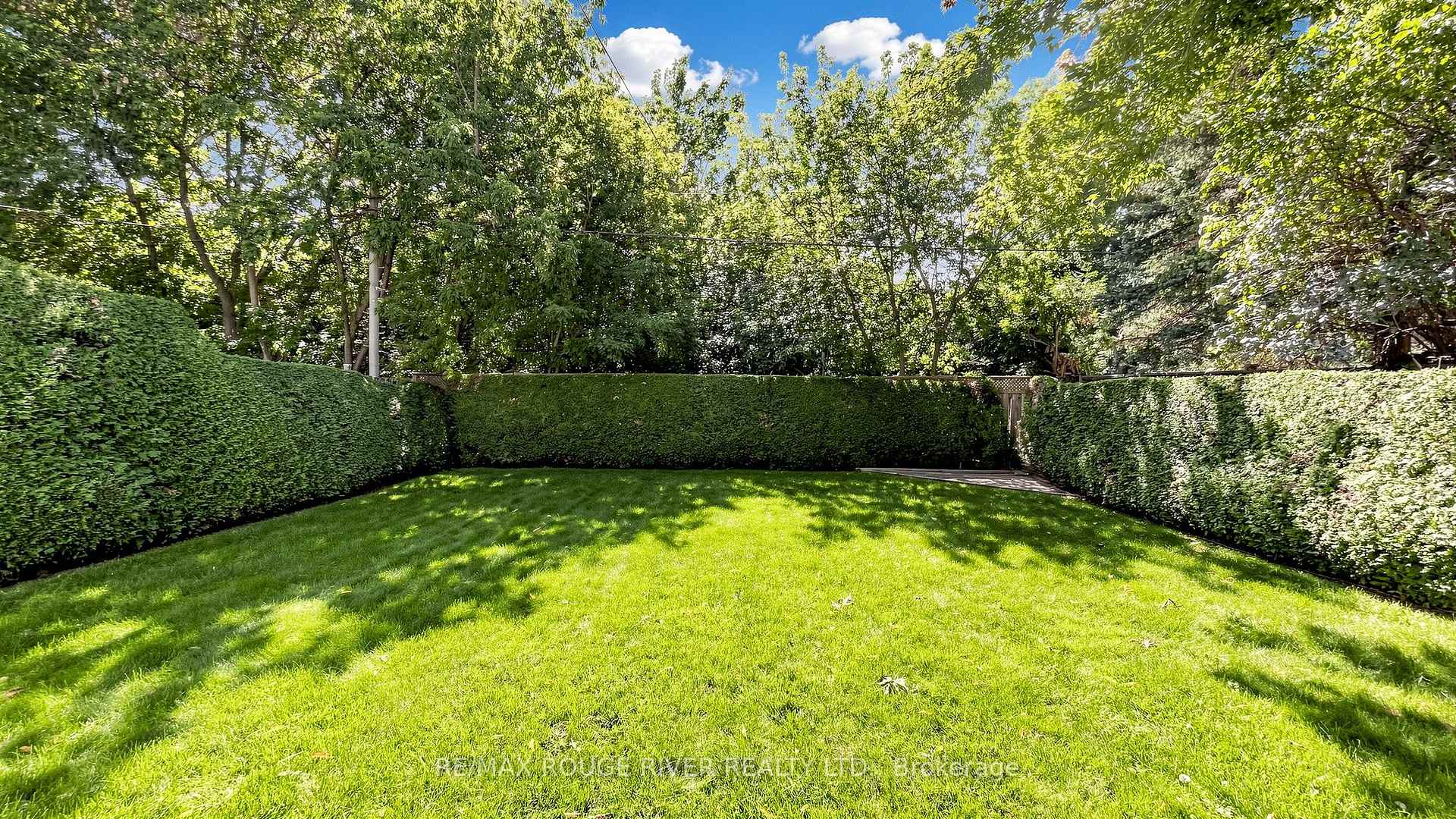Photo 37 of 35 Southlawn Drive, Scarborough, L'Amoreaux — HOMEH