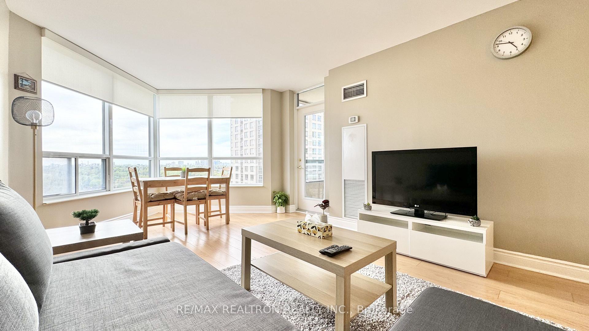 Photo 6 of Unit 1003, 5 Northtown Way, North York, Willowdale East — HOMEH
