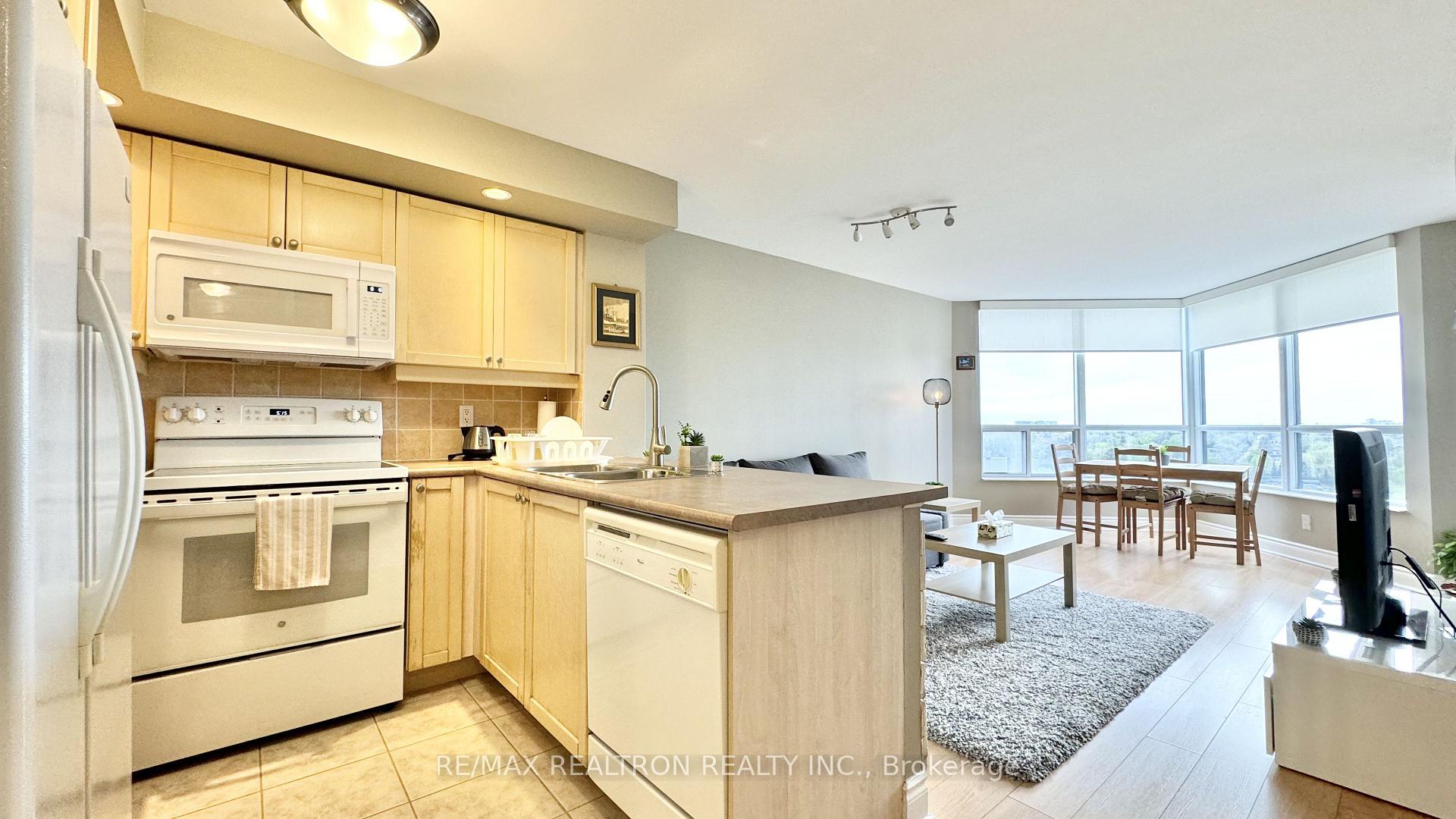 Photo 10 of Unit 1003, 5 Northtown Way, North York, Willowdale East — HOMEH
