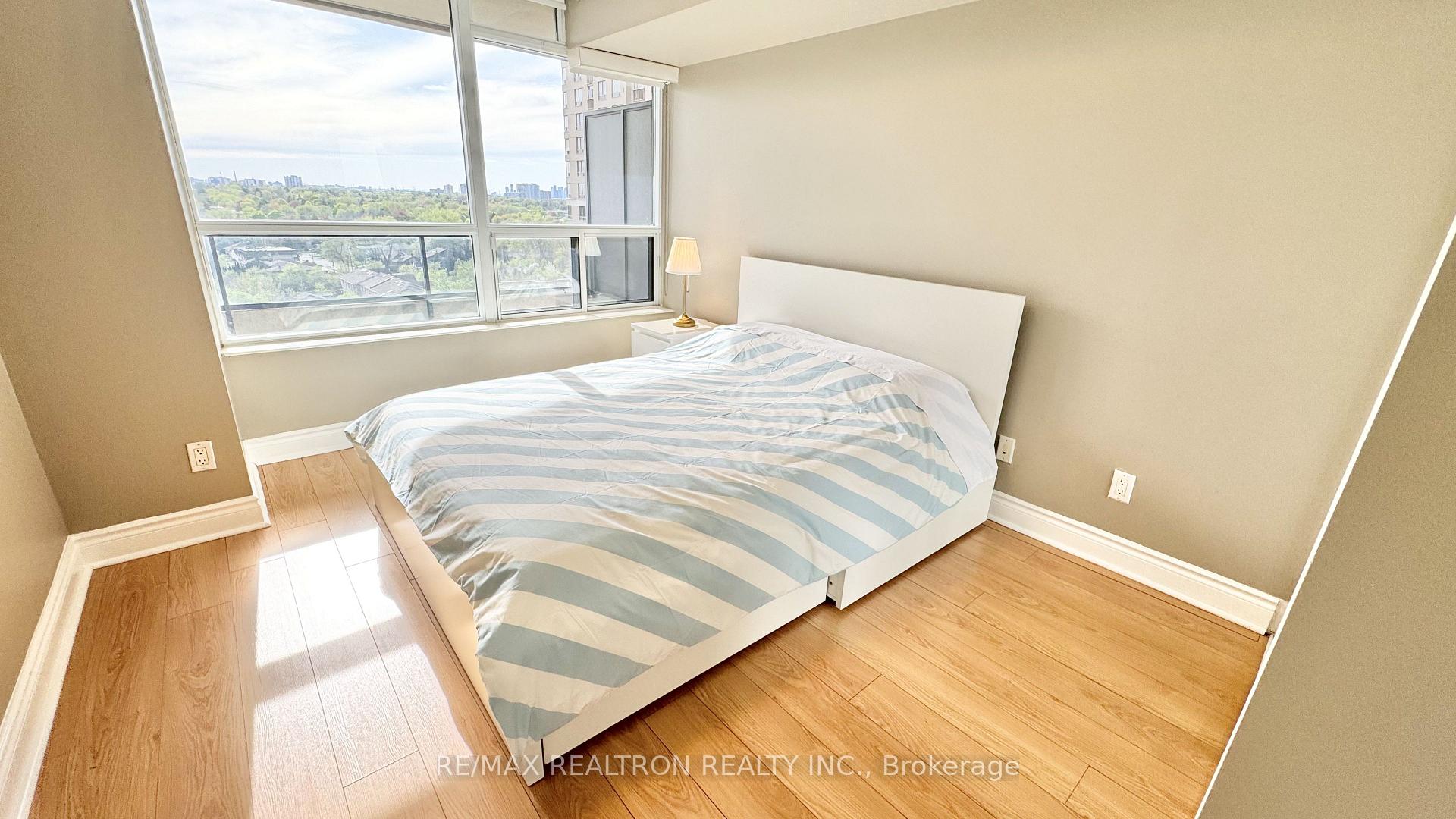 Photo 12 of Unit 1003, 5 Northtown Way, North York, Willowdale East — HOMEH
