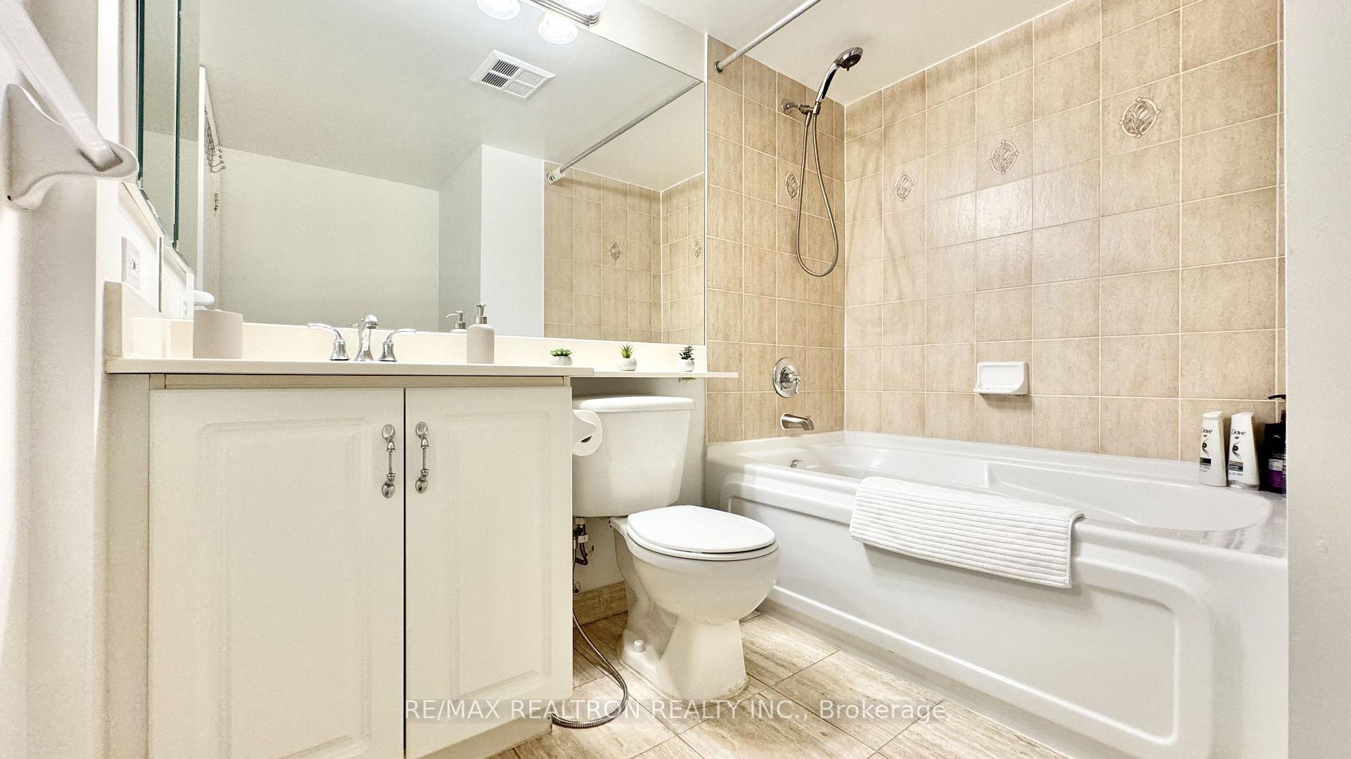 Photo 13 of Unit 1003, 5 Northtown Way, North York, Willowdale East — HOMEH