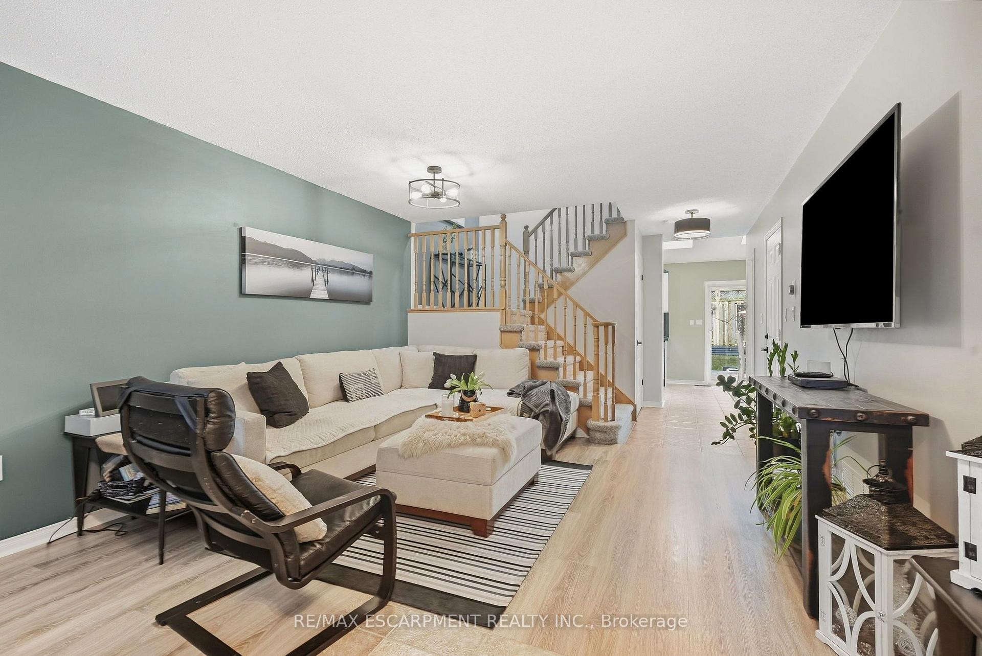 Photo 8 of 14 Kenyon Crescent, Grimsby, Grimsby East — HOMEH