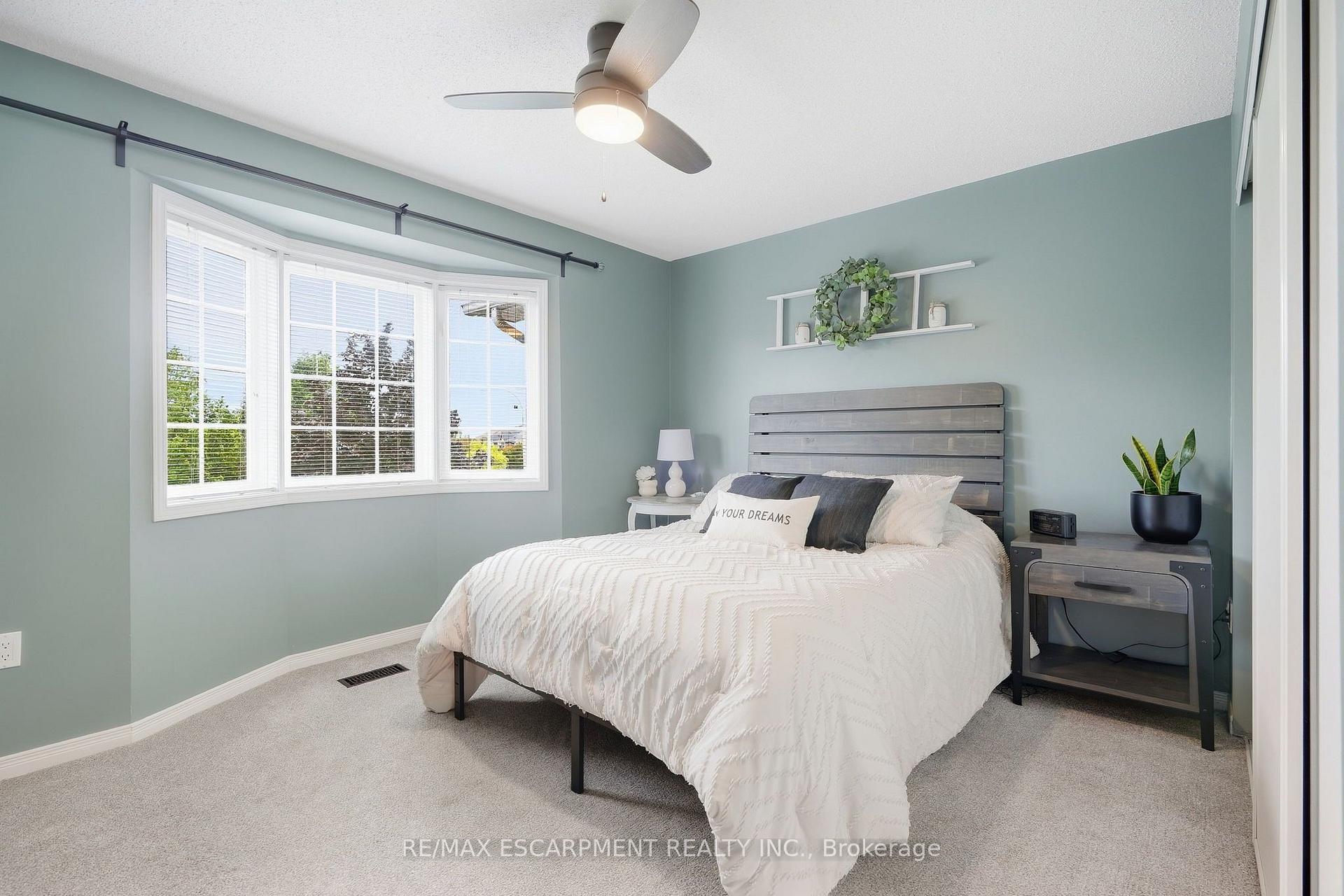 Photo 20 of 14 Kenyon Crescent, Grimsby, Grimsby East — HOMEH