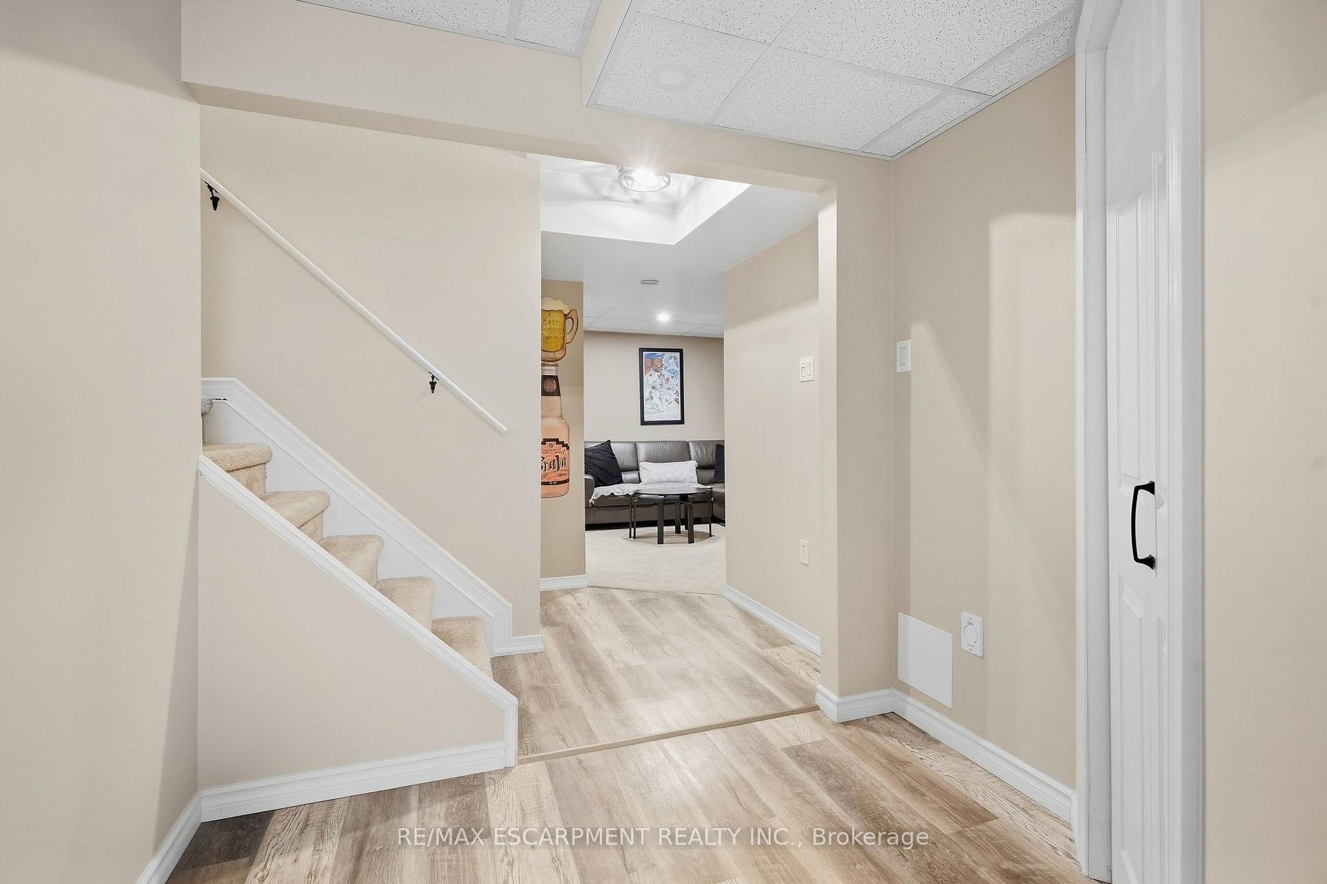 Photo 25 of 14 Kenyon Crescent, Grimsby, Grimsby East — HOMEH