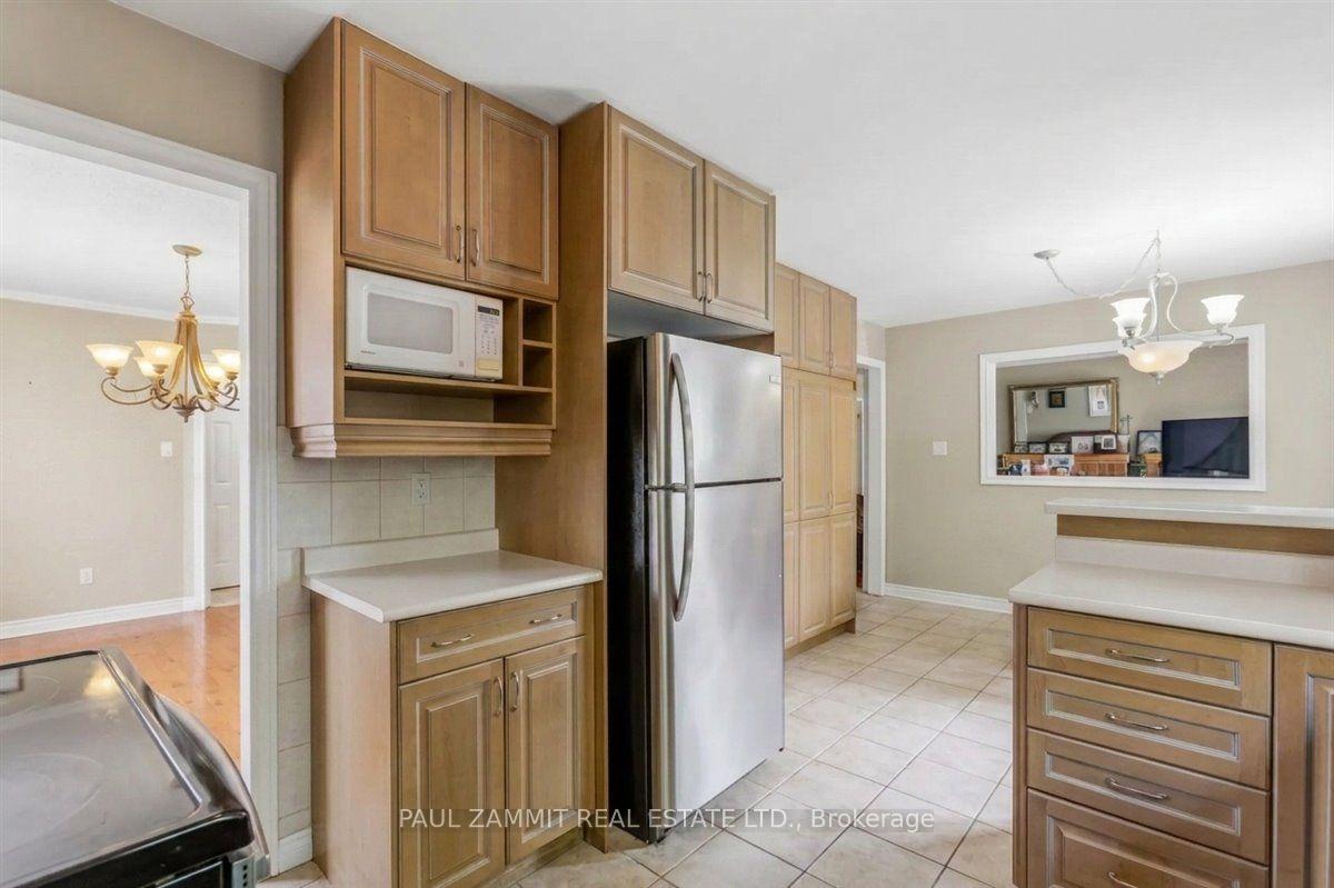 Photo 12 of 180 Lyndhurst Drive, Markham, Thornlea — HOMEH