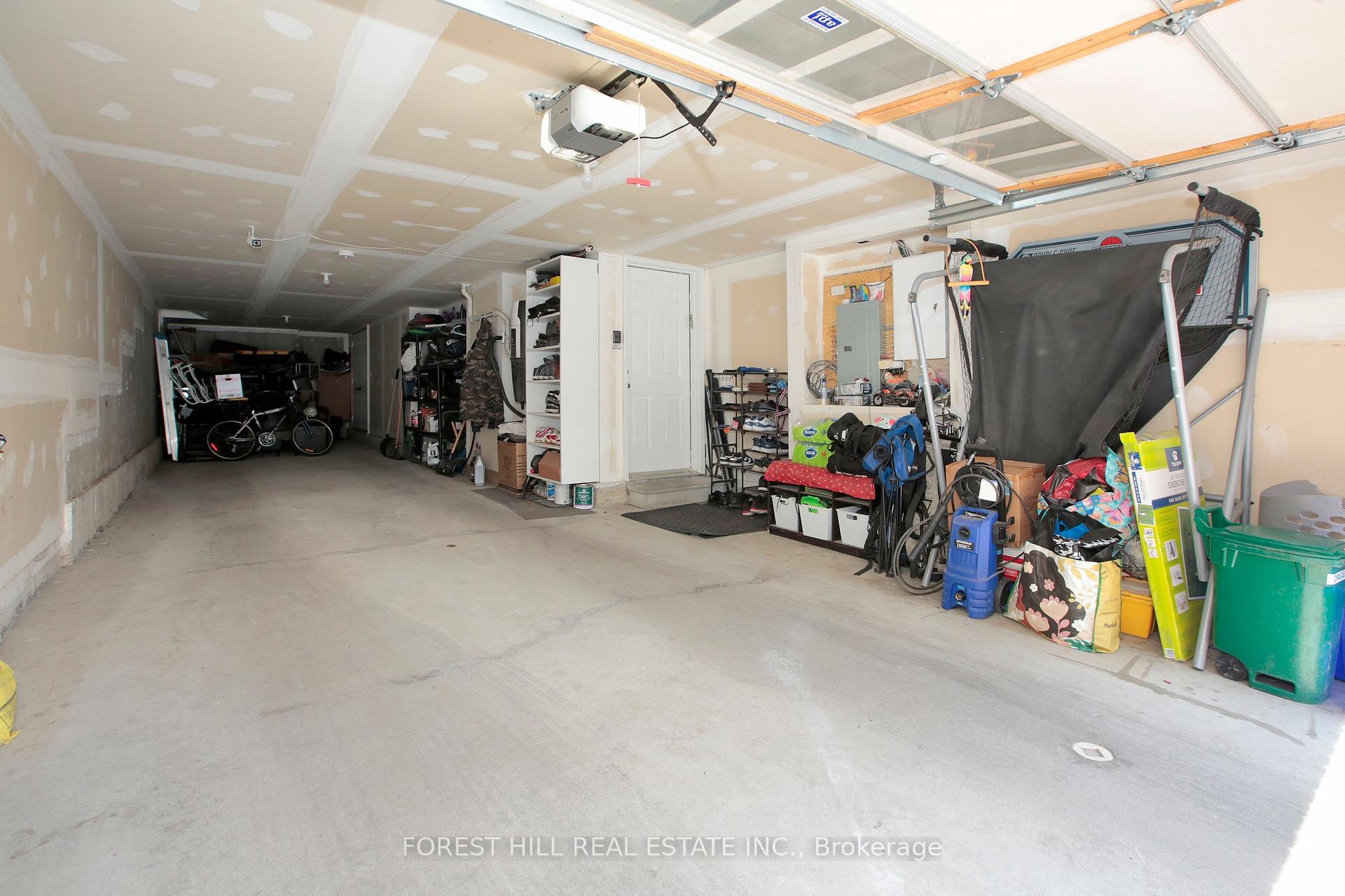 Photo 18 of Unit 142, 1331 Major Mackenzie Drive W, Vaughan, Patterson — HOMEH