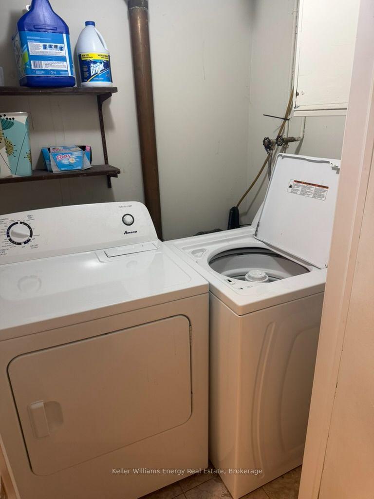 Photo 10 of 713 Yeremi Street, Pickering, West Shore — HOMEH