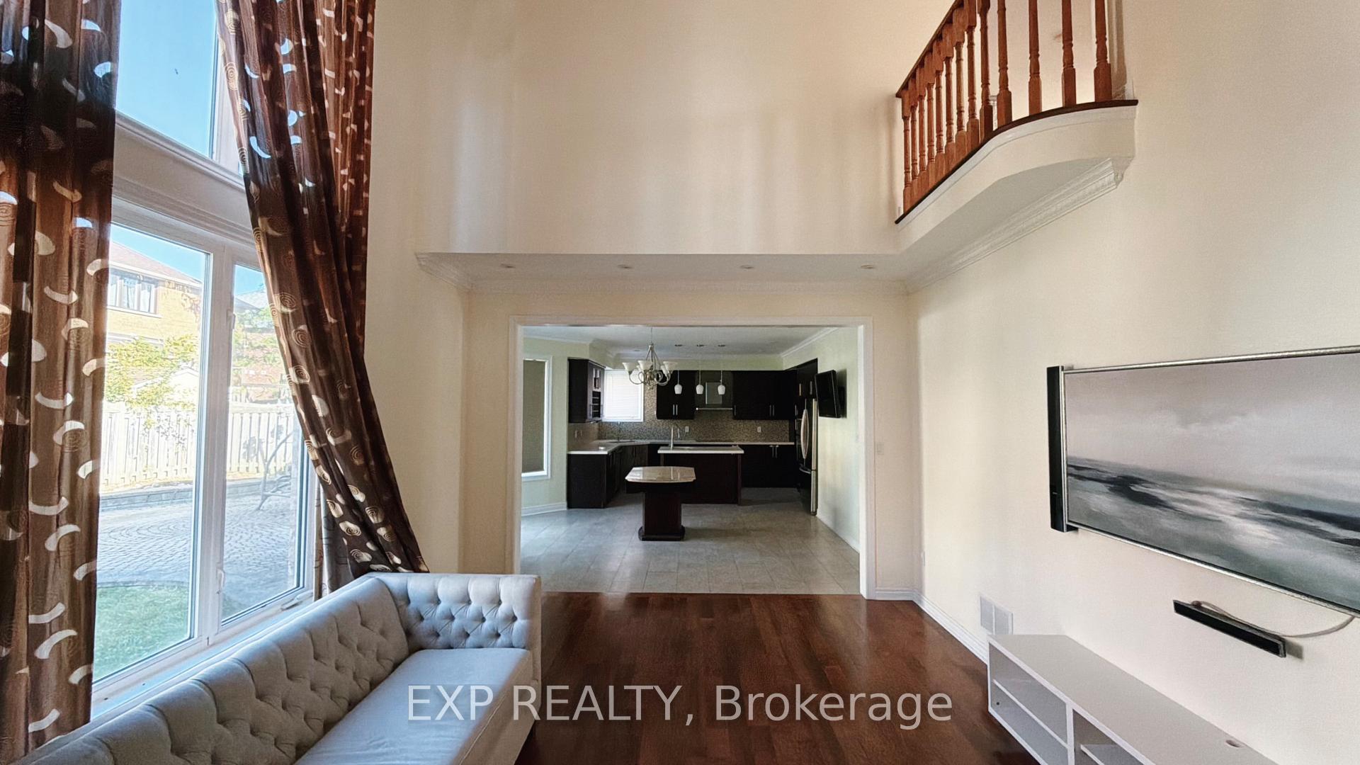 Photo 8 of 17 Country Ridge Drive, Markham, Wismer — HOMEH