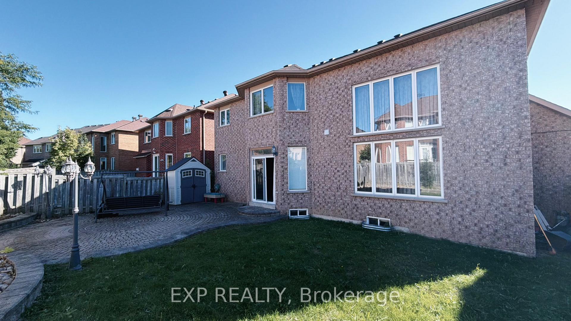 Photo 11 of 17 Country Ridge Drive, Markham, Wismer — HOMEH