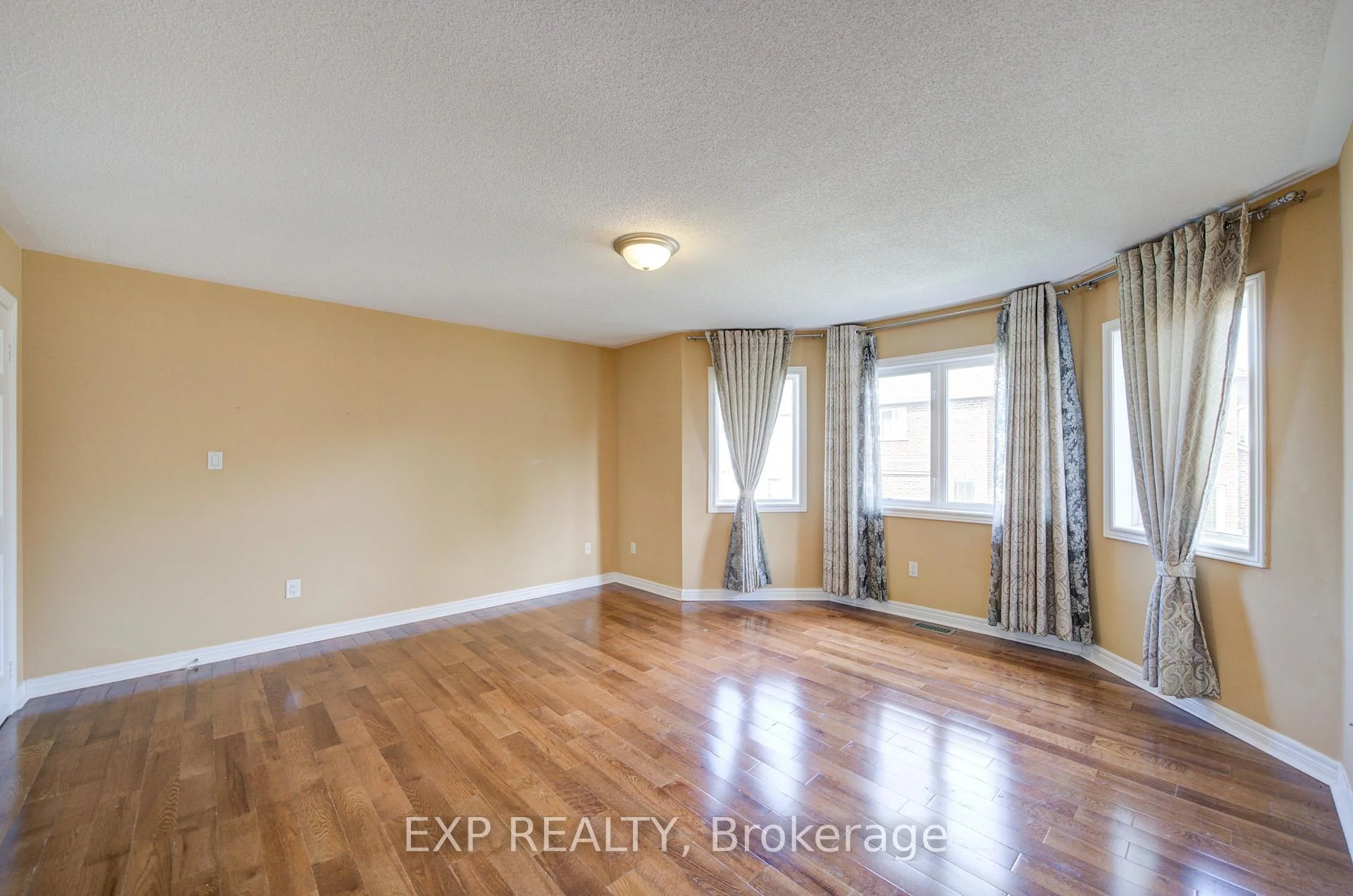 Photo 41 of 17 Country Ridge Drive, Markham, Wismer — HOMEH