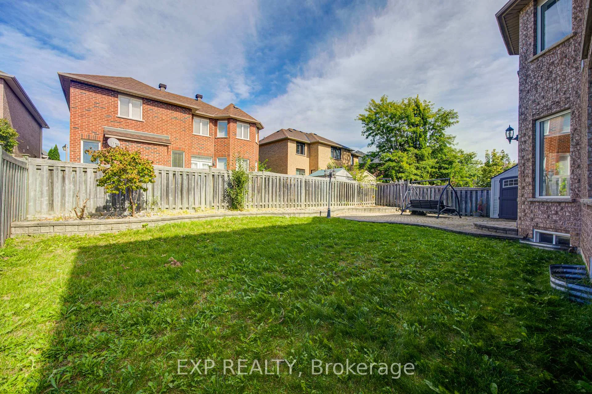 Photo 52 of 17 Country Ridge Drive, Markham, Wismer — HOMEH