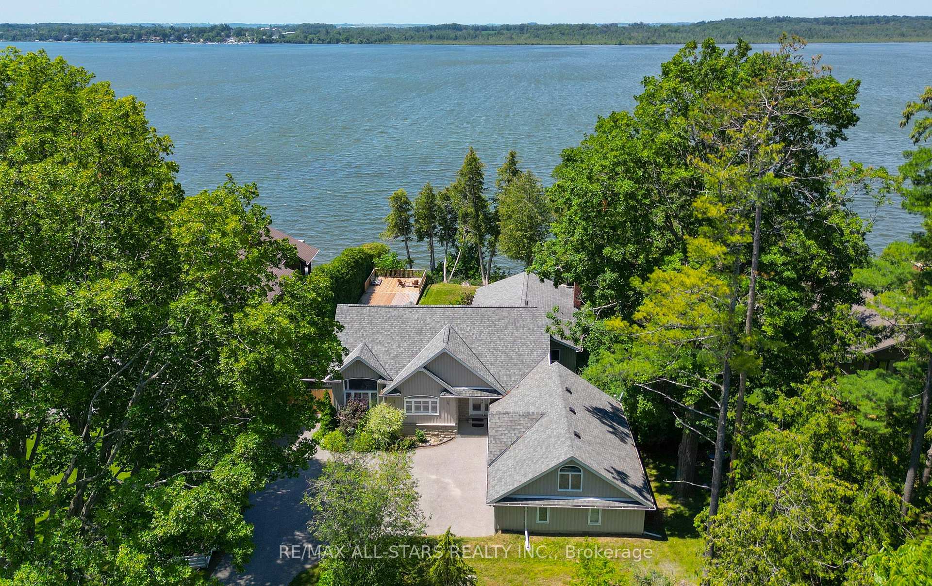 Photo of 253 Stephenson Point Road
