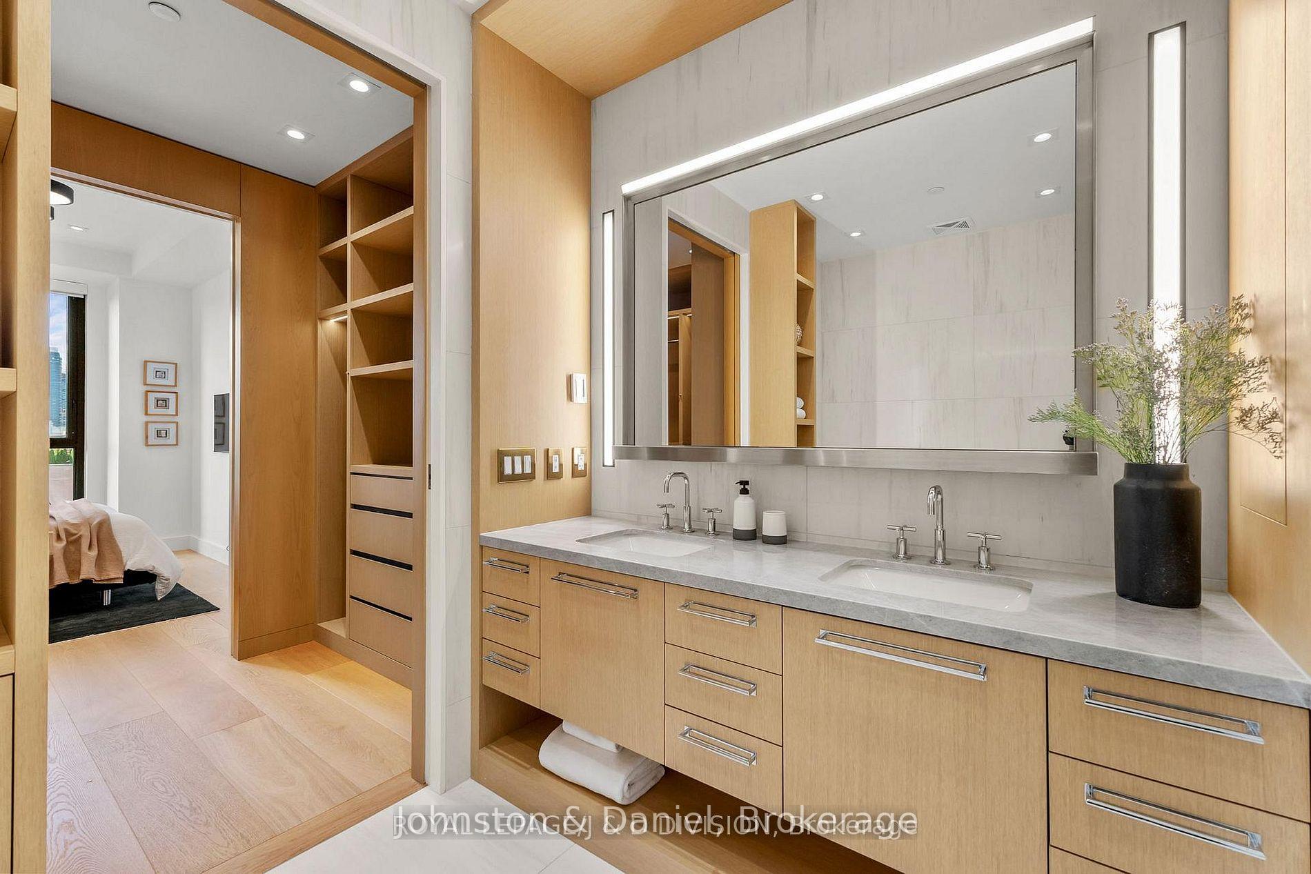 Photo 19 of Unit 710, 1 Strathgowan Avenue, Toronto, Lawrence Park South — HOMEH