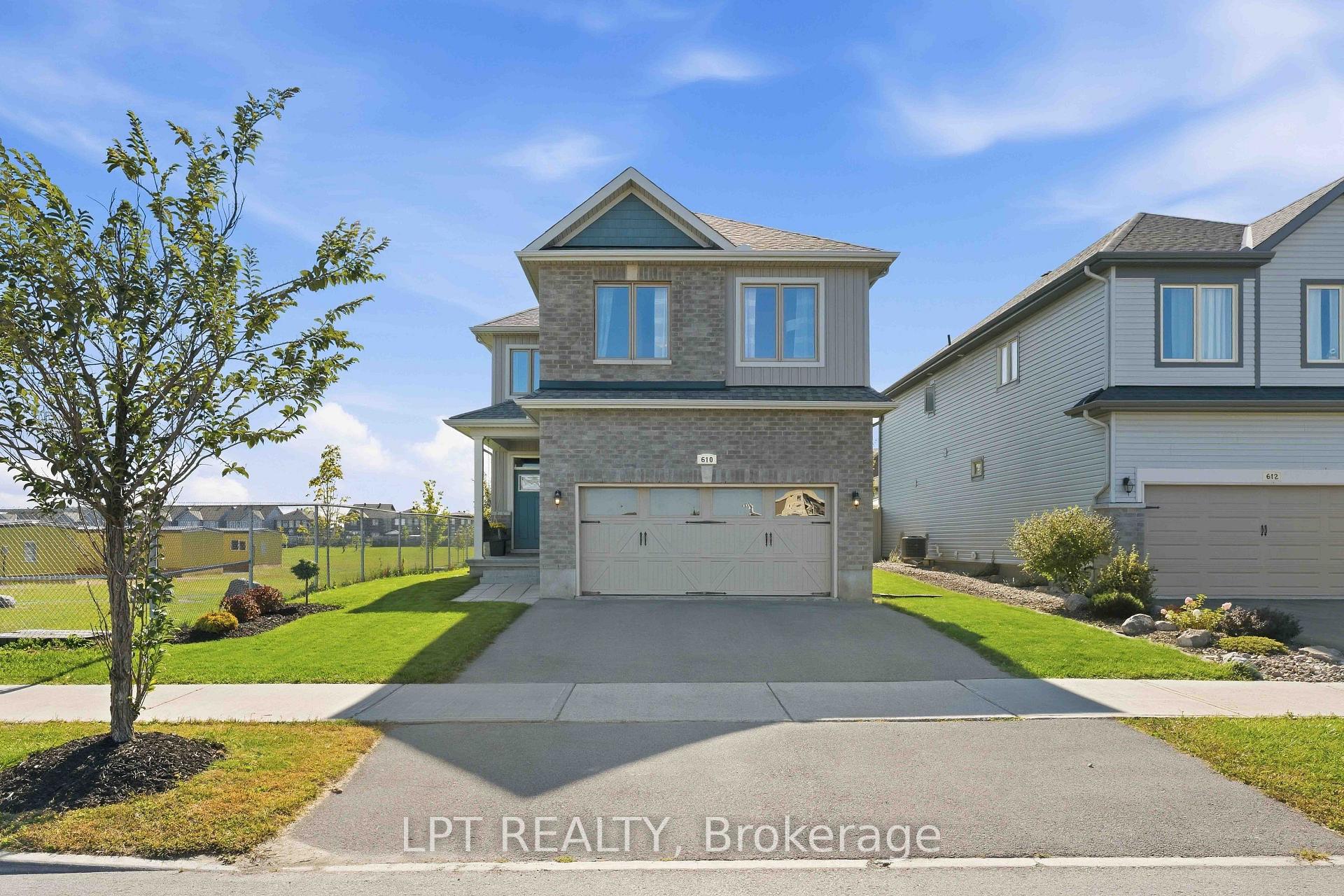 Photo 2 of 610 Cope Drive, Ottawa, Kanata - Emerald Meadows/Trailwest — HOMEH