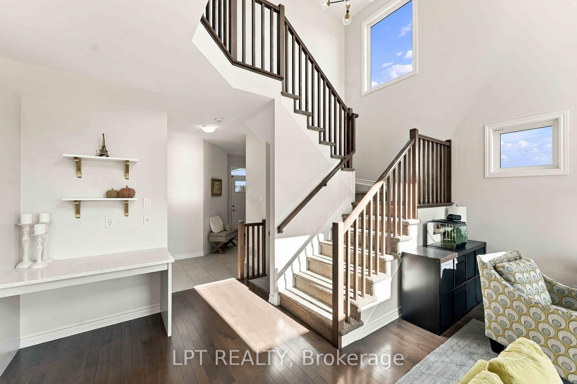 Photo 4 of 610 Cope Drive, Ottawa, Kanata - Emerald Meadows/Trailwest — HOMEH