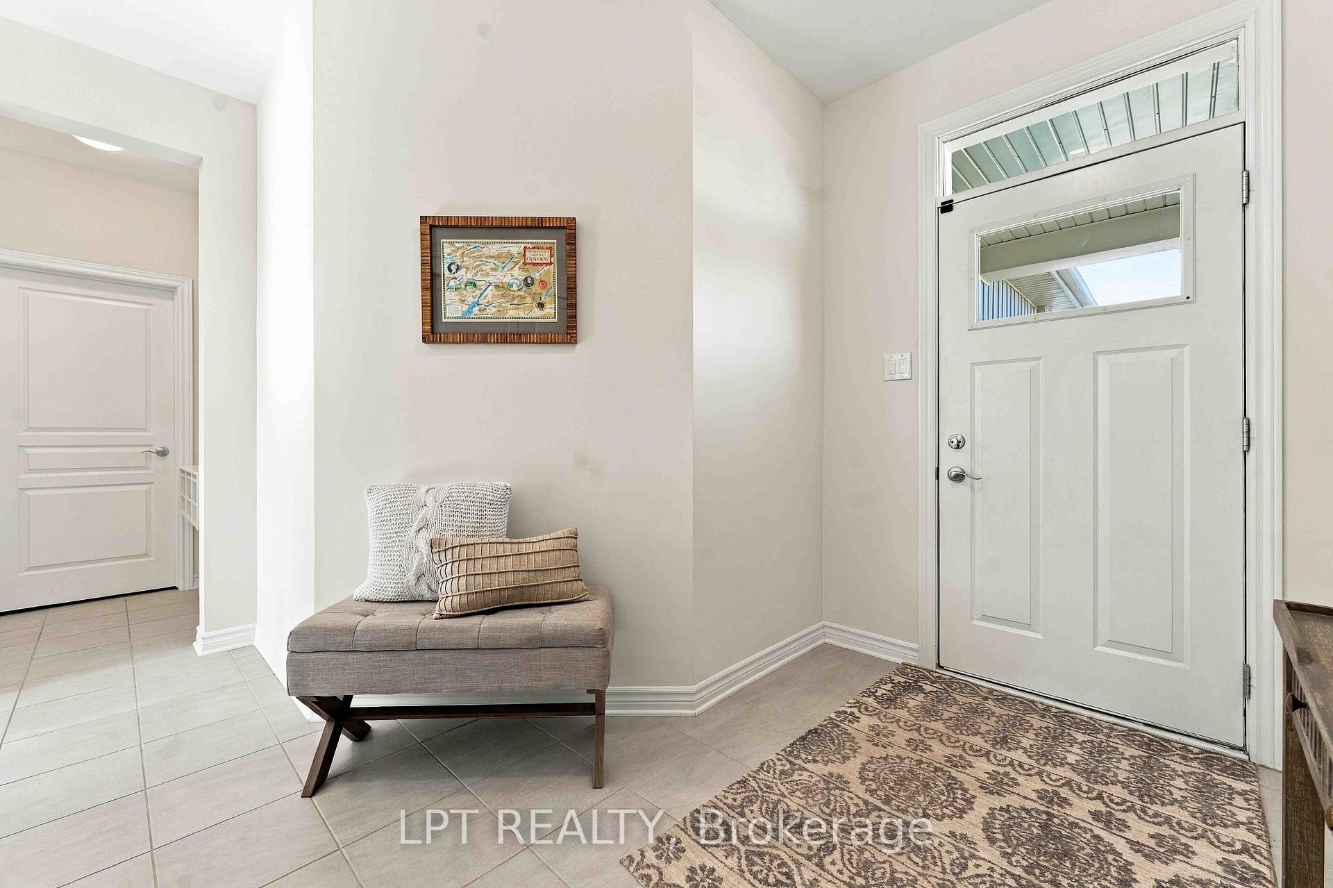 Photo 3 of 610 Cope Drive, Ottawa, Kanata - Emerald Meadows/Trailwest — HOMEH