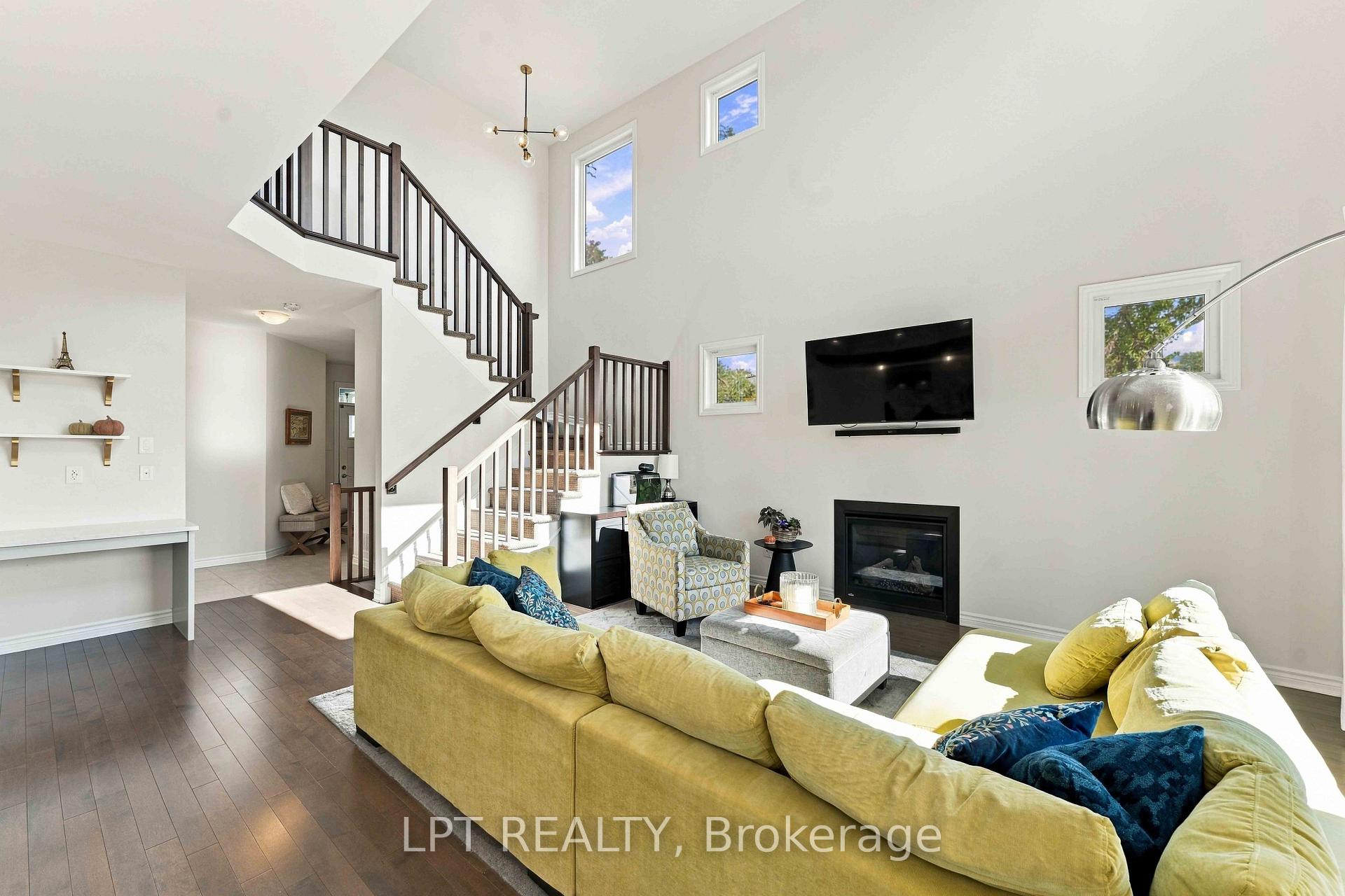 Photo 5 of 610 Cope Drive, Ottawa, Kanata - Emerald Meadows/Trailwest — HOMEH