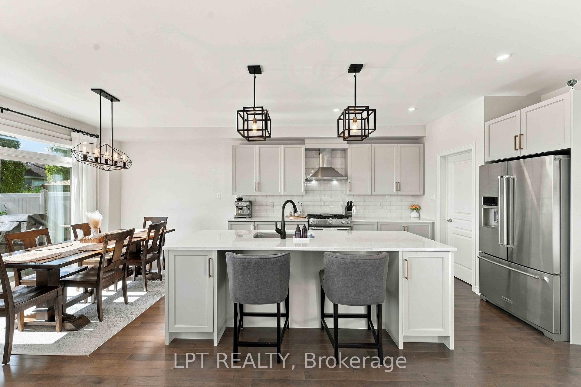 Photo 9 of 610 Cope Drive, Ottawa, Kanata - Emerald Meadows/Trailwest — HOMEH