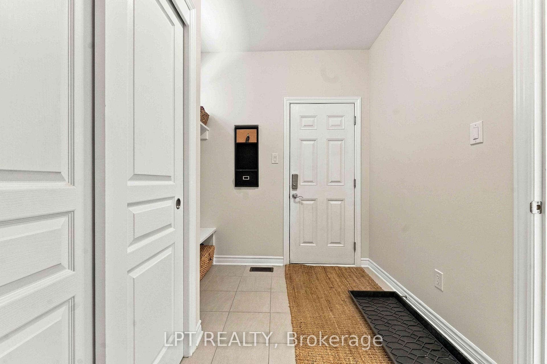 Photo 14 of 610 Cope Drive, Ottawa, Kanata - Emerald Meadows/Trailwest — HOMEH