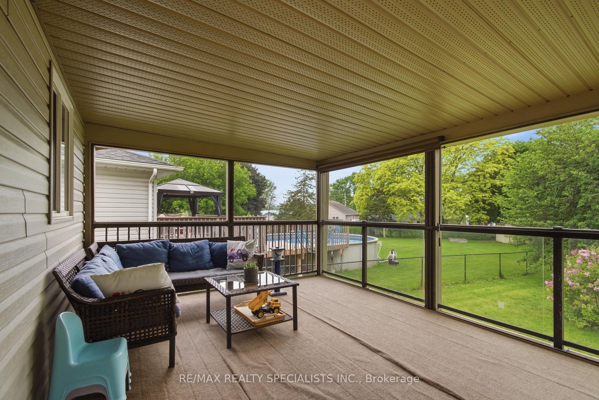 Photo 16 of 20 Stonegate Crescent, Quinte West, Frankford Ward — HOMEH