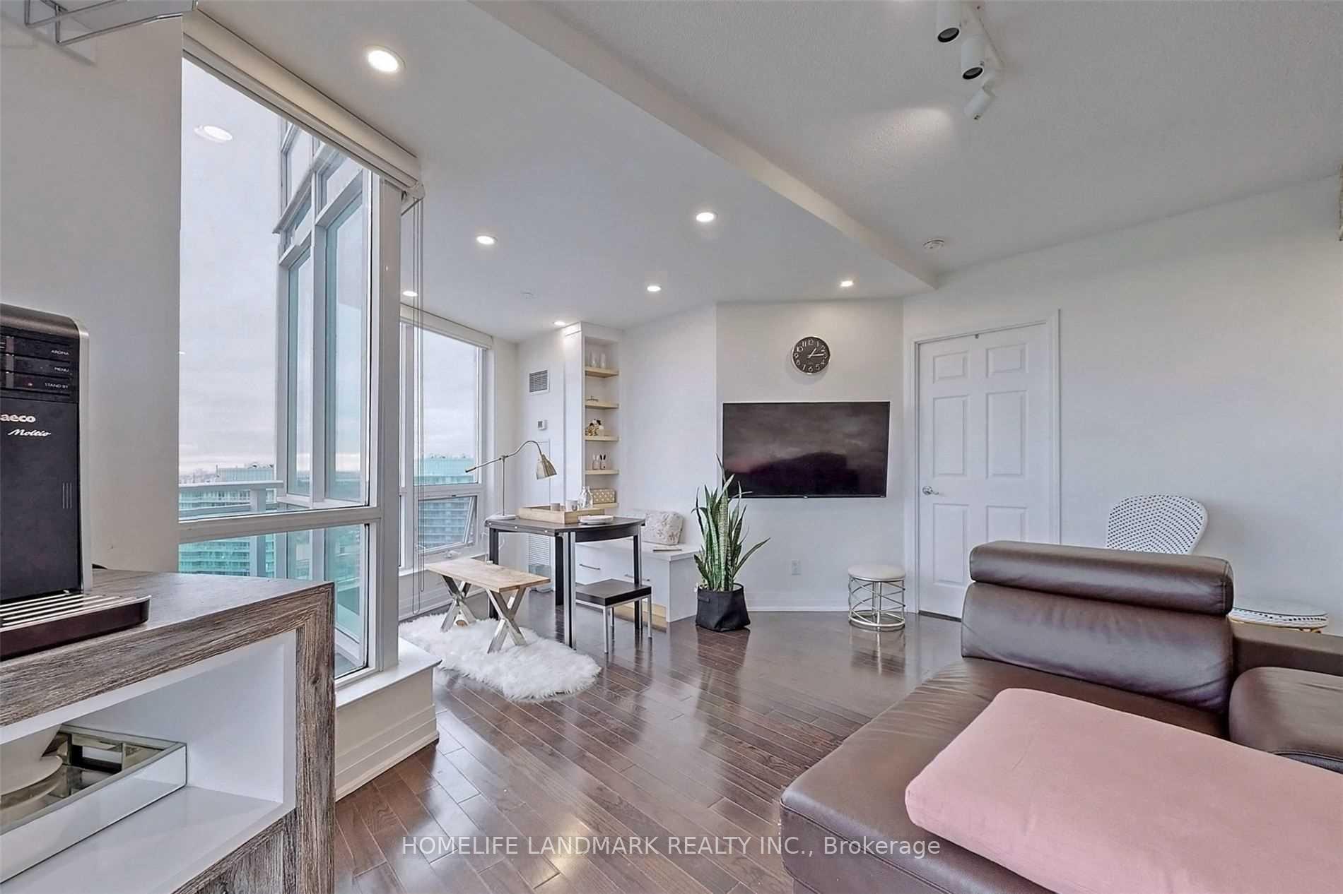 Photo 5 of Unit 2605, 18 Holmes Avenue, North York, Willowdale East — HOMEH