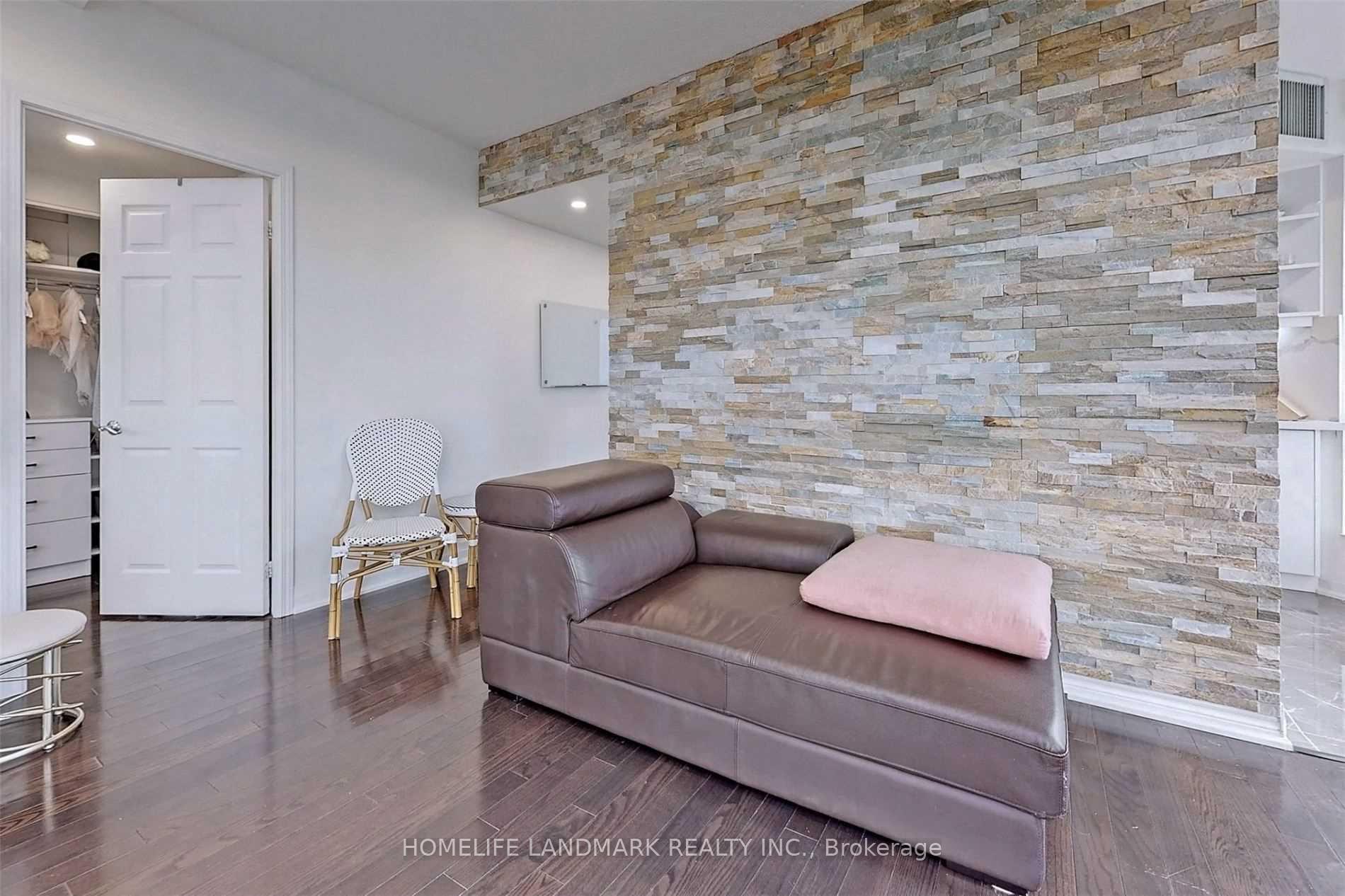Photo 7 of Unit 2605, 18 Holmes Avenue, North York, Willowdale East — HOMEH