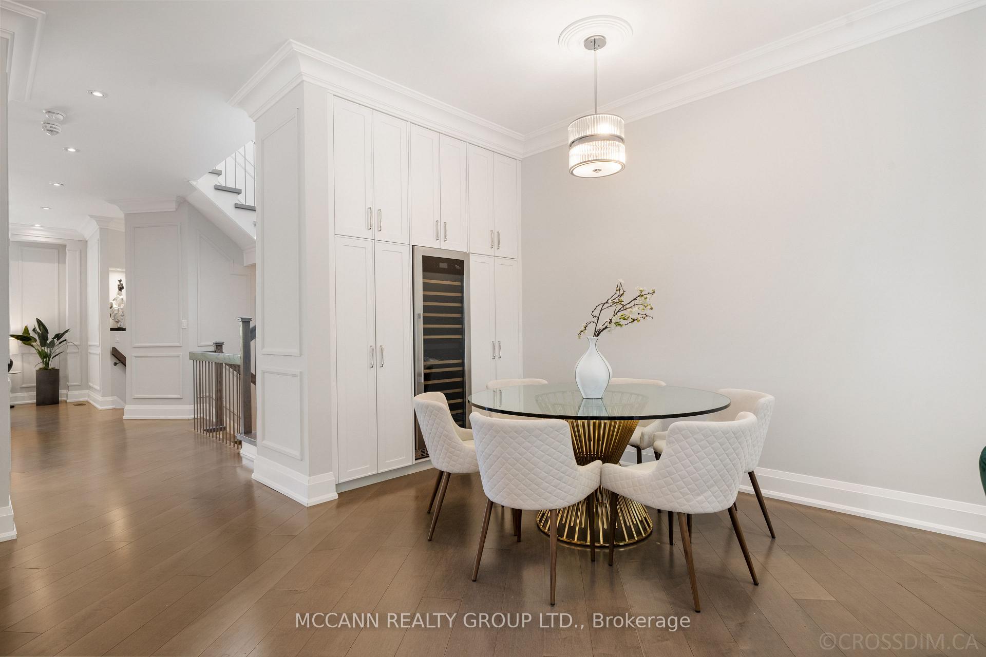 Photo 12 of 15 Belsize Drive, Toronto, Mount Pleasant West — HOMEH