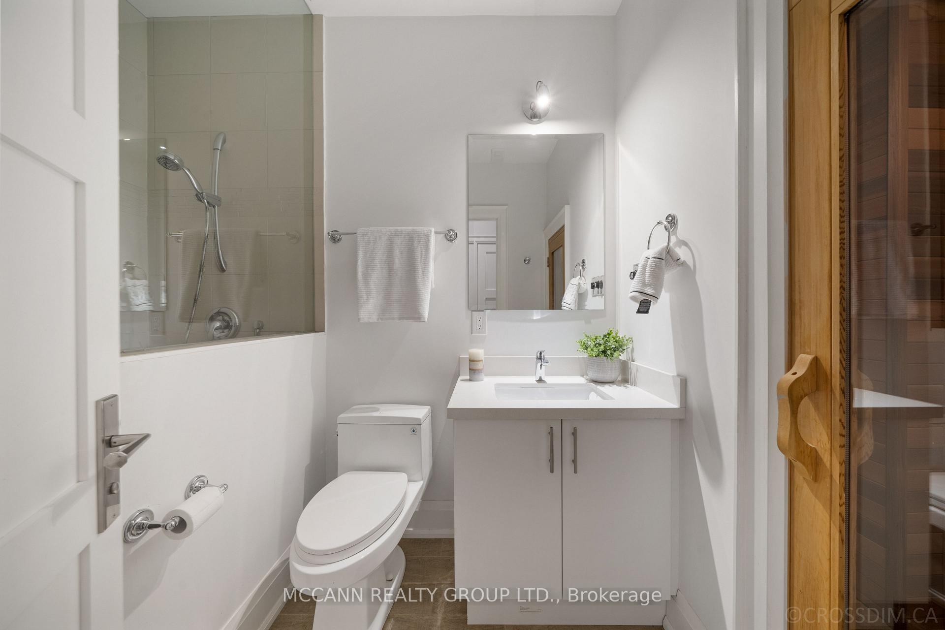 Photo 35 of 15 Belsize Drive, Toronto, Mount Pleasant West — HOMEH
