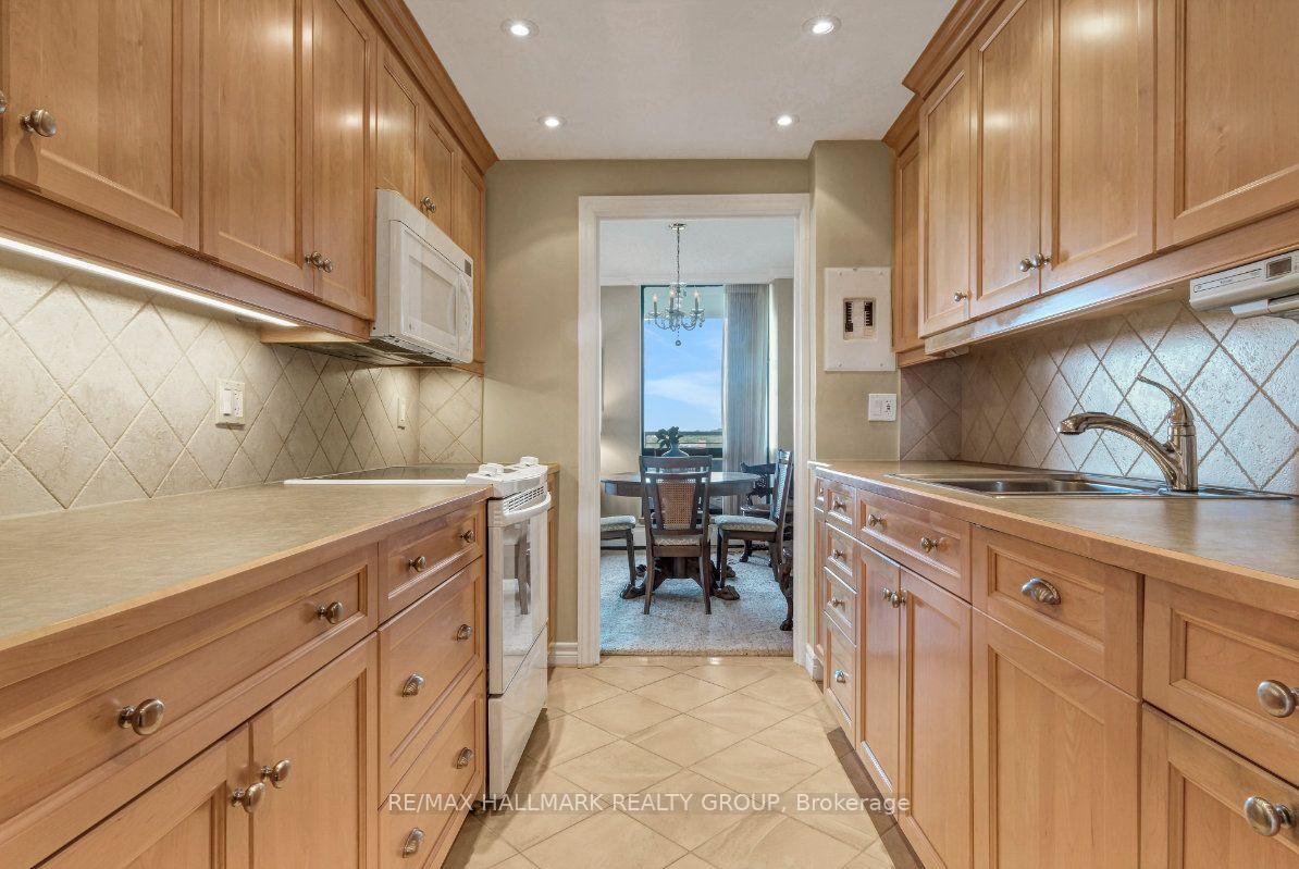 Photo 23 of Unit 1804, 505 St Laurent Boulevard, Ottawa, Viscount Alexander Park — HOMEH