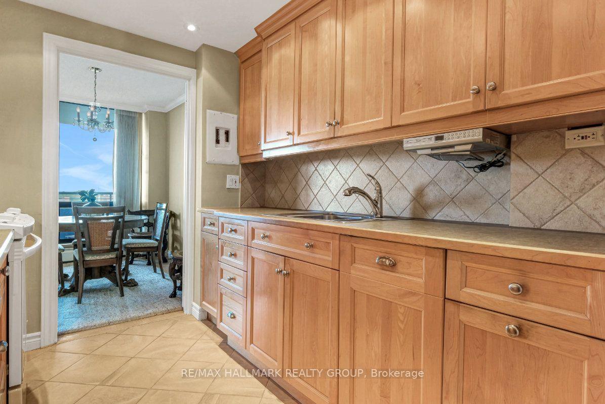 Photo 24 of Unit 1804, 505 St Laurent Boulevard, Ottawa, Viscount Alexander Park — HOMEH