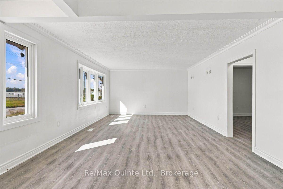 Photo 4 of 106 Whites Road, Quinte West, Sidney Ward — HOMEH