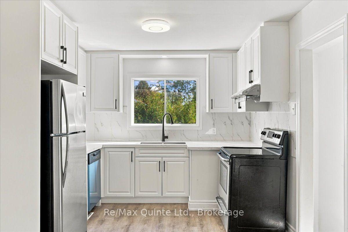 Photo 8 of 106 Whites Road, Quinte West, Sidney Ward — HOMEH