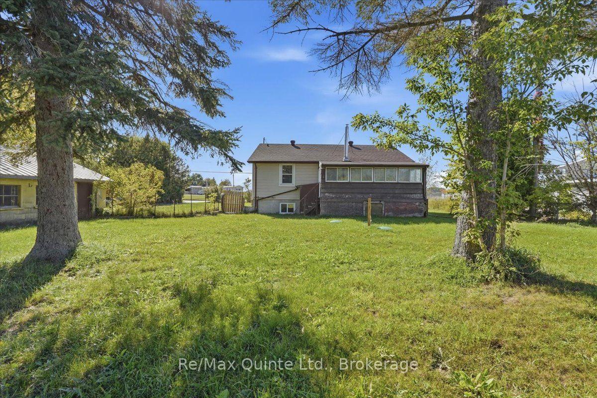 Photo 23 of 106 Whites Road, Quinte West, Sidney Ward — HOMEH