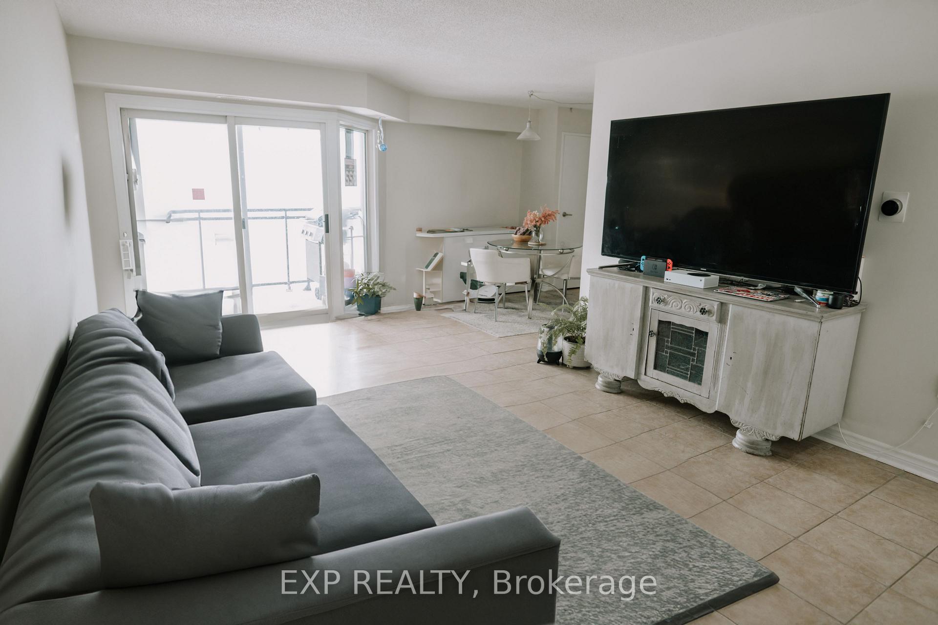 Photo 2 of Unit 1207, 858 Commissioners Road E, London, South H — HOMEH