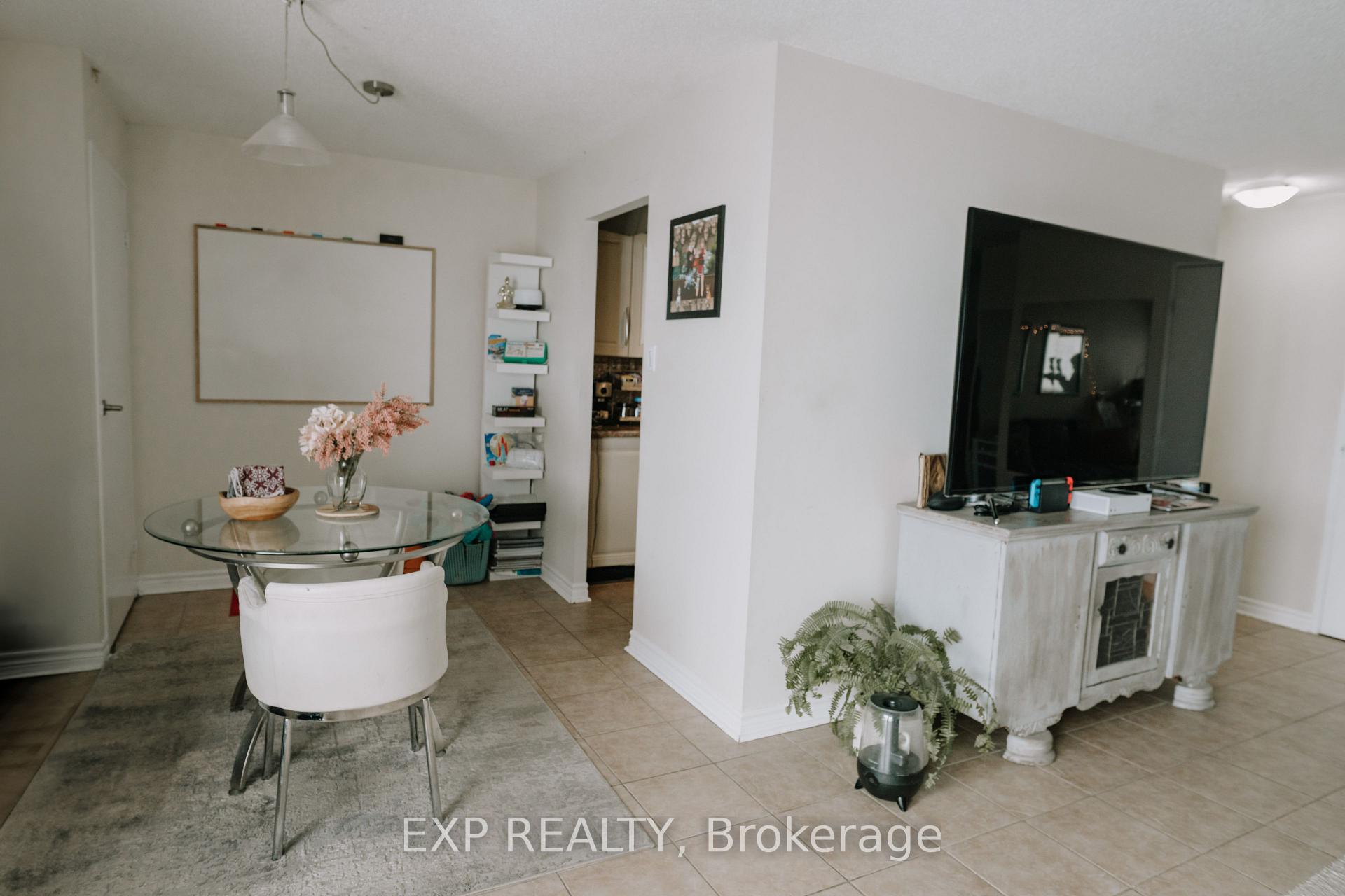 Photo 3 of Unit 1207, 858 Commissioners Road E, London, South H — HOMEH