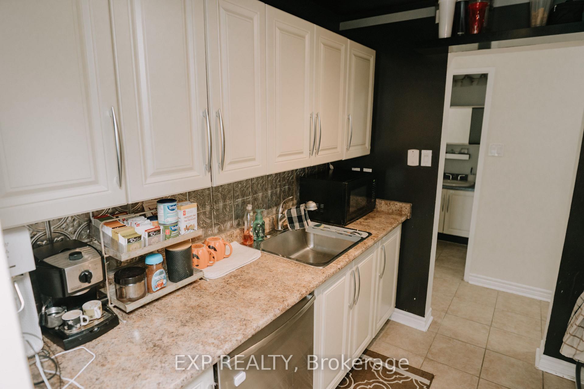 Photo 5 of Unit 1207, 858 Commissioners Road E, London, South H — HOMEH