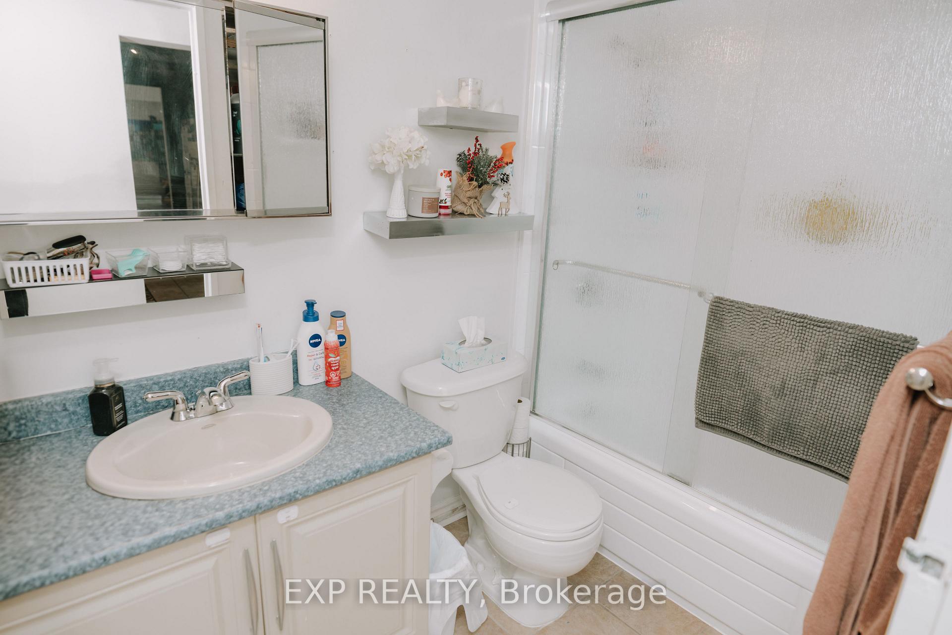 Photo 10 of Unit 1207, 858 Commissioners Road E, London, South H — HOMEH