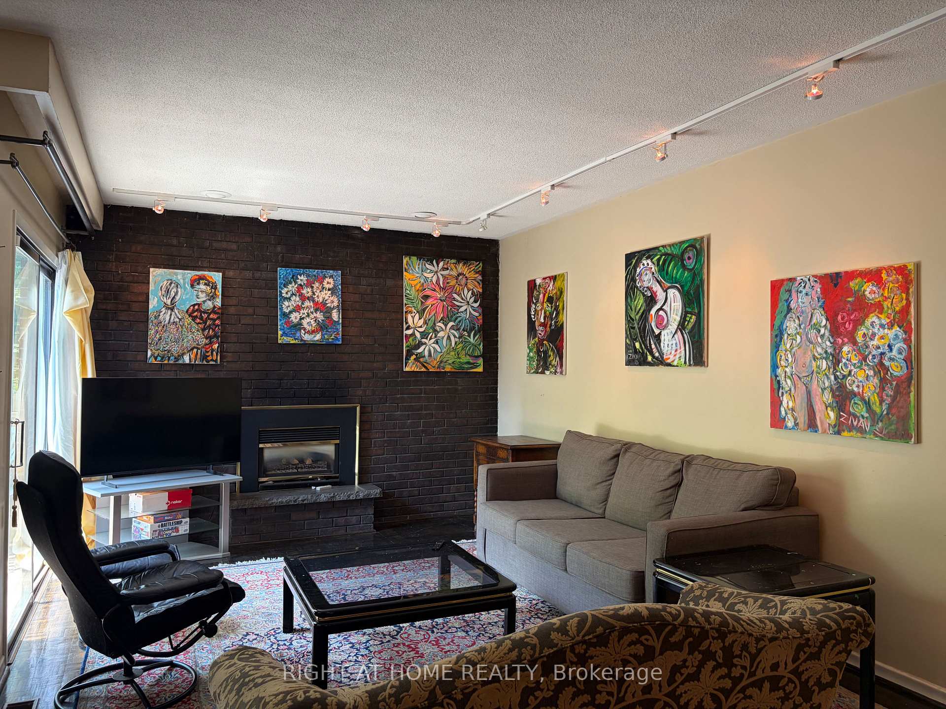 Photo 30 of 36 Forest Wood, Toronto, Bedford Park-Nortown — HOMEH