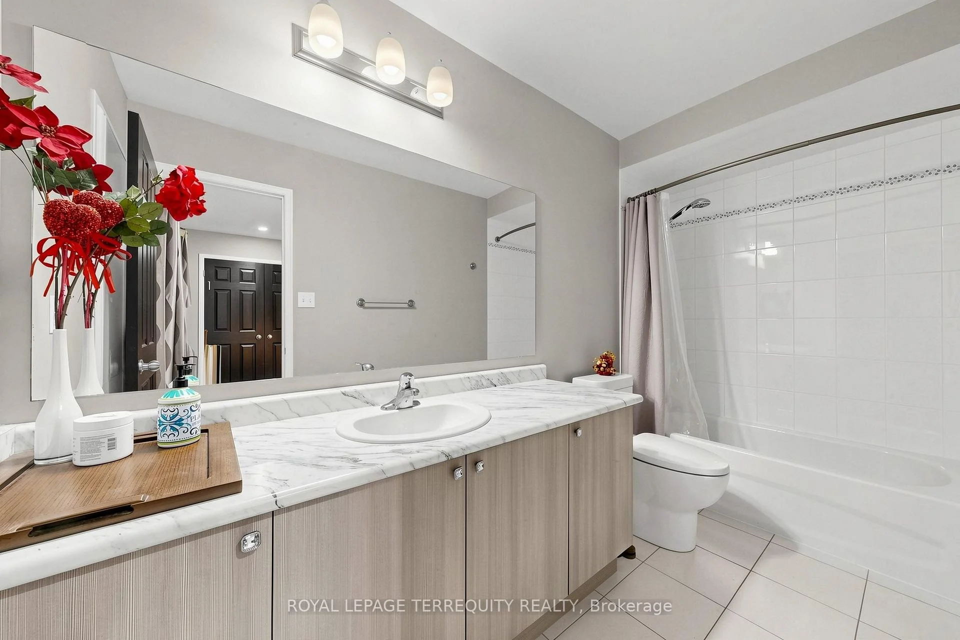 Photo 32 of 2549 Snow Knight Drive, Oshawa, Windfields — HOMEH