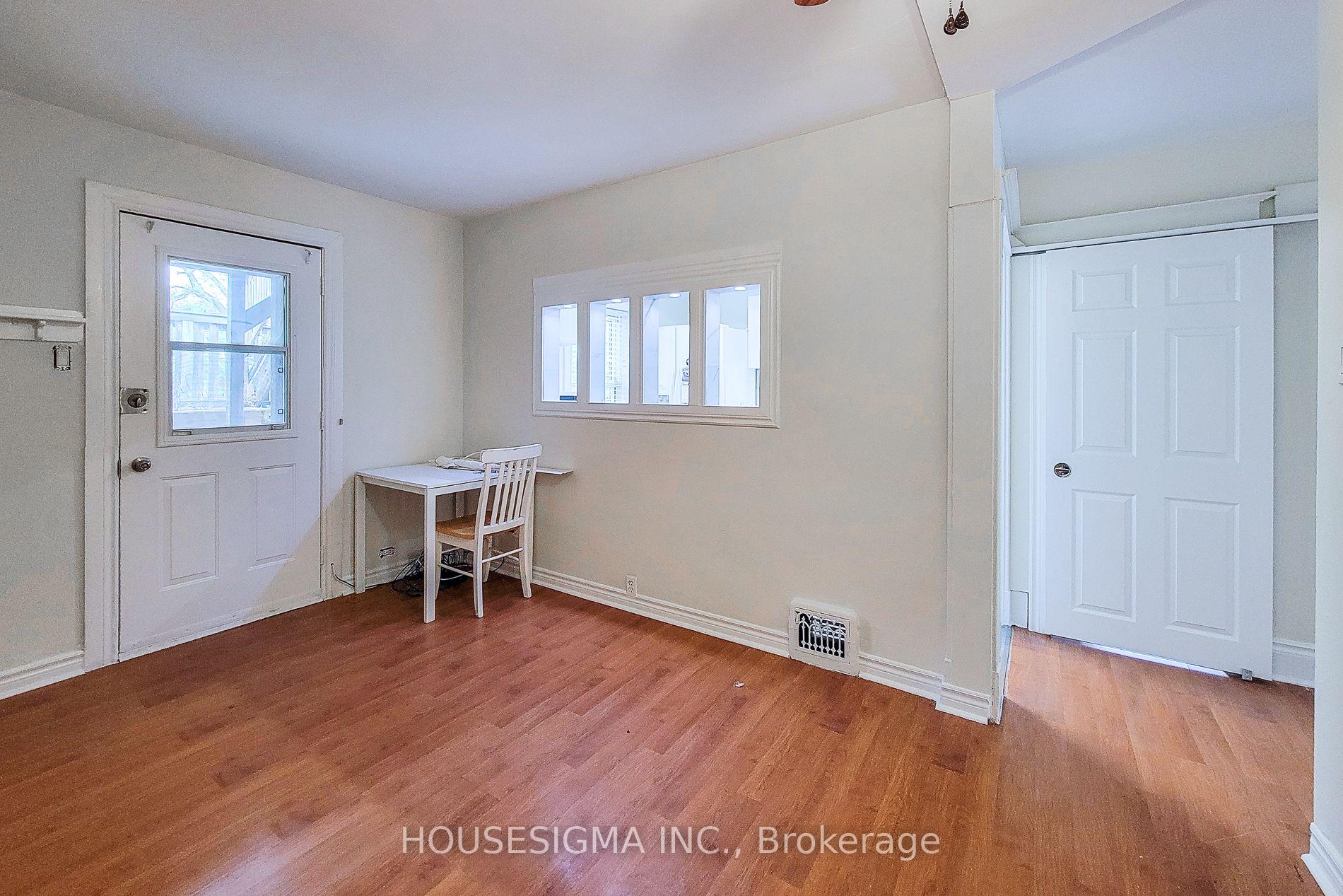 Photo 5 of Unit 2, 46 Ottawa Street S, Hamilton, Delta — HOMEH