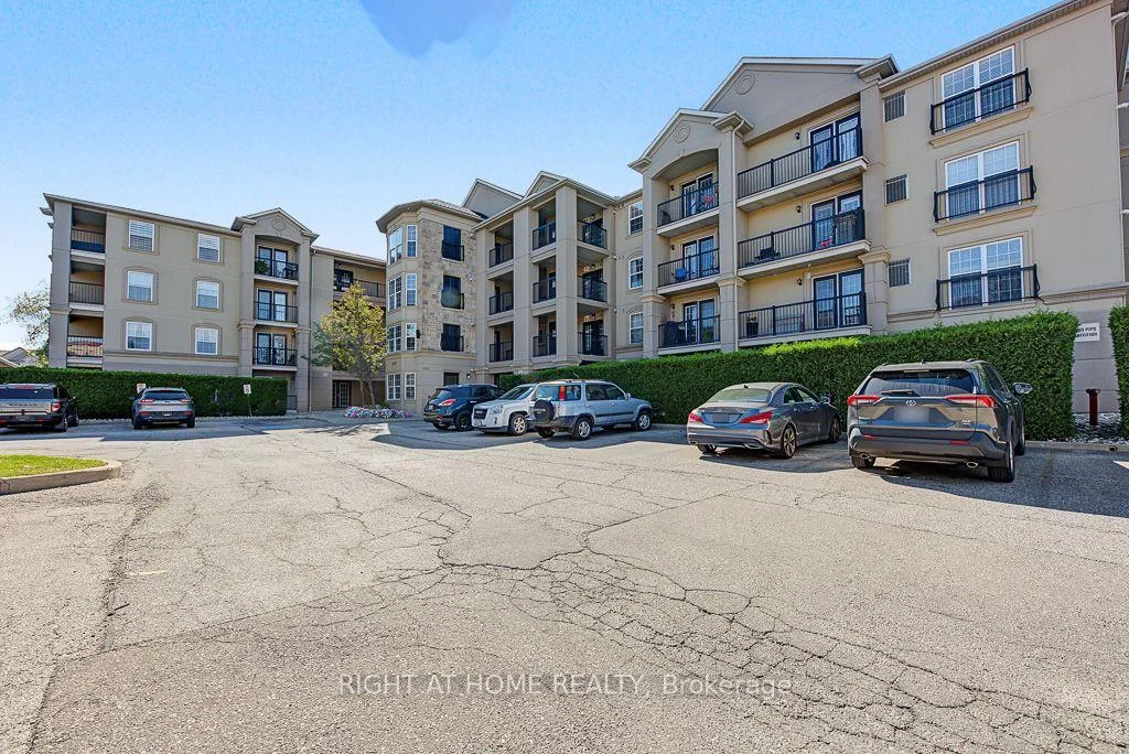 Photo of Unit 401, 1487 Maple Avenue