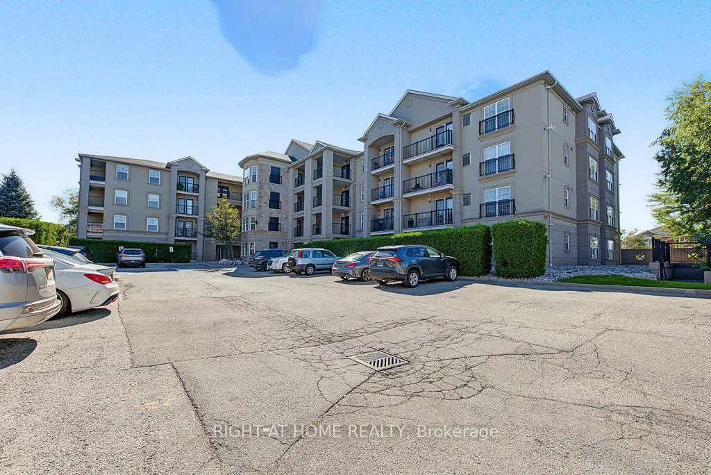 Photo 4 of Unit 401, 1487 Maple Avenue, Milton, Dempsey — HOMEH