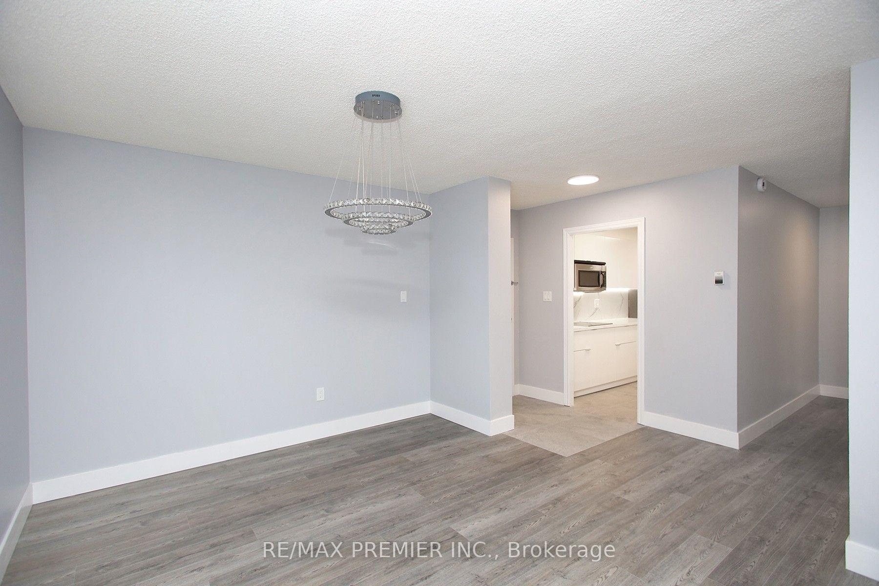 Photo 8 of Unit 1909, 390 Dixon Road, Etobicoke, Kingsview Village-The Westway — HOMEH