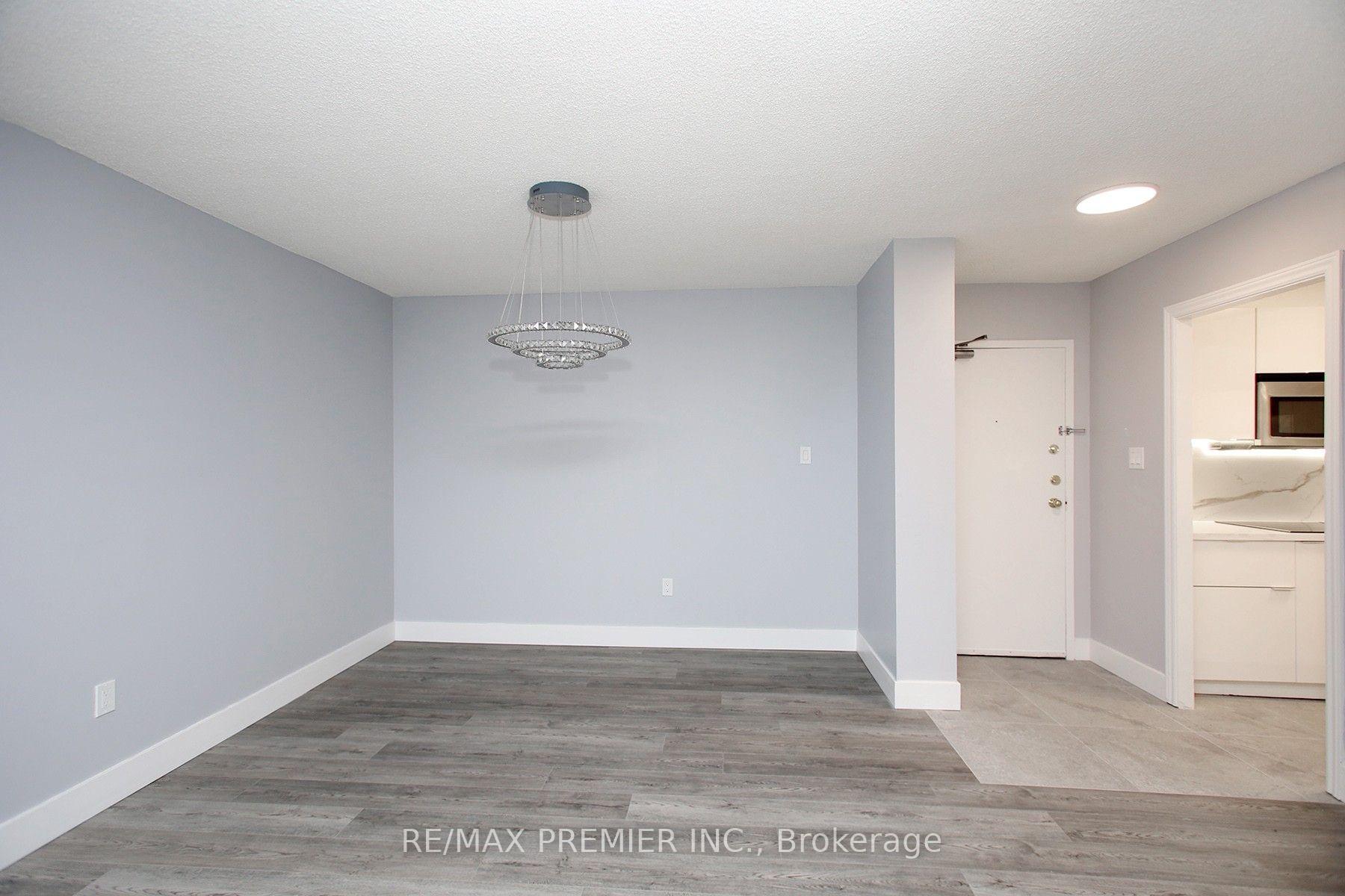 Photo 10 of Unit 1909, 390 Dixon Road, Etobicoke, Kingsview Village-The Westway — HOMEH