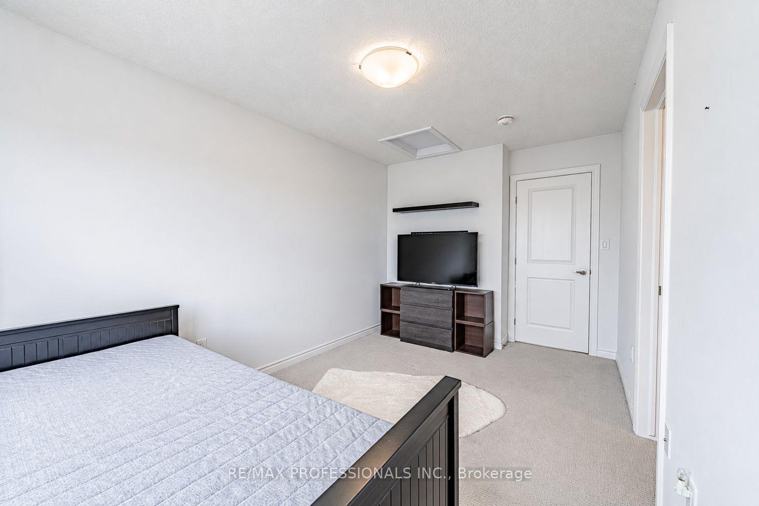 Photo 9 of Unit 19, 61 Soho Street, Hamilton, Stoney Creek Mountain — HOMEH